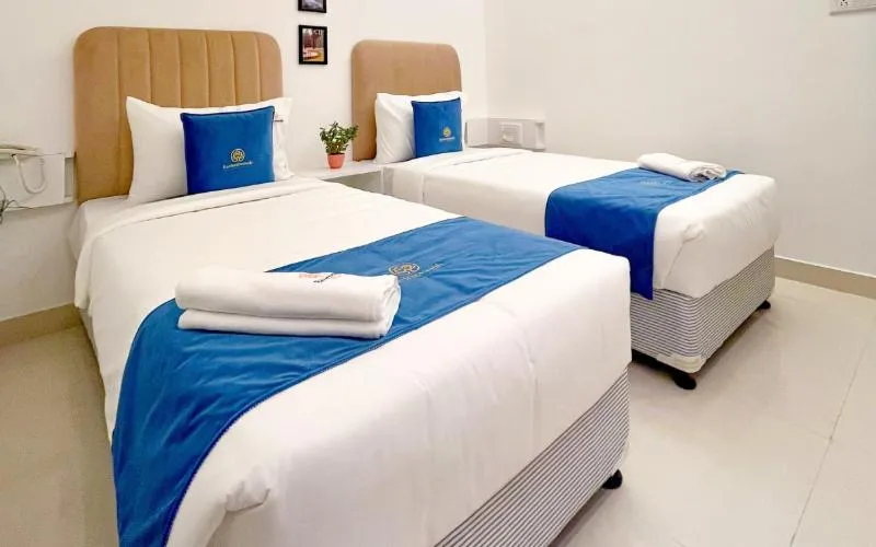 Bed in Easternwoods Hotels