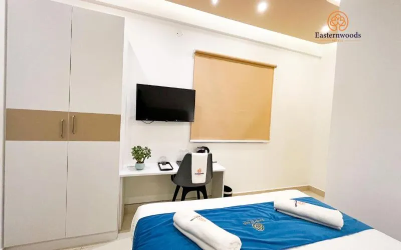 Bed in Easternwoods Hotels