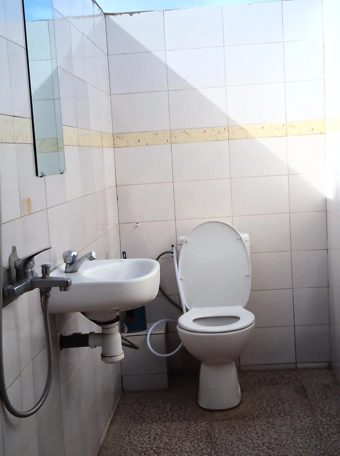 Shower in Auberge Triskell