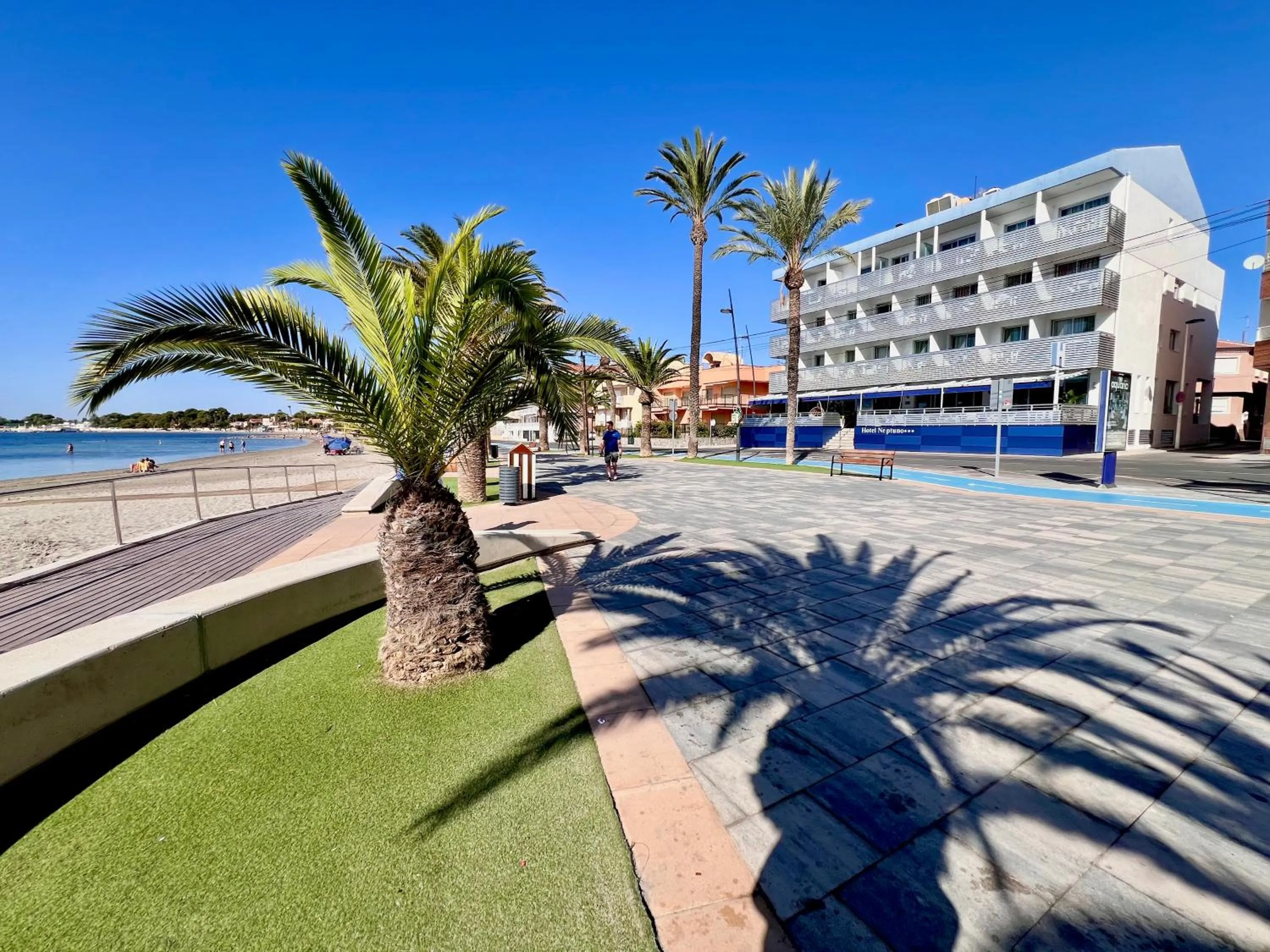 Property building in Hotel Neptuno