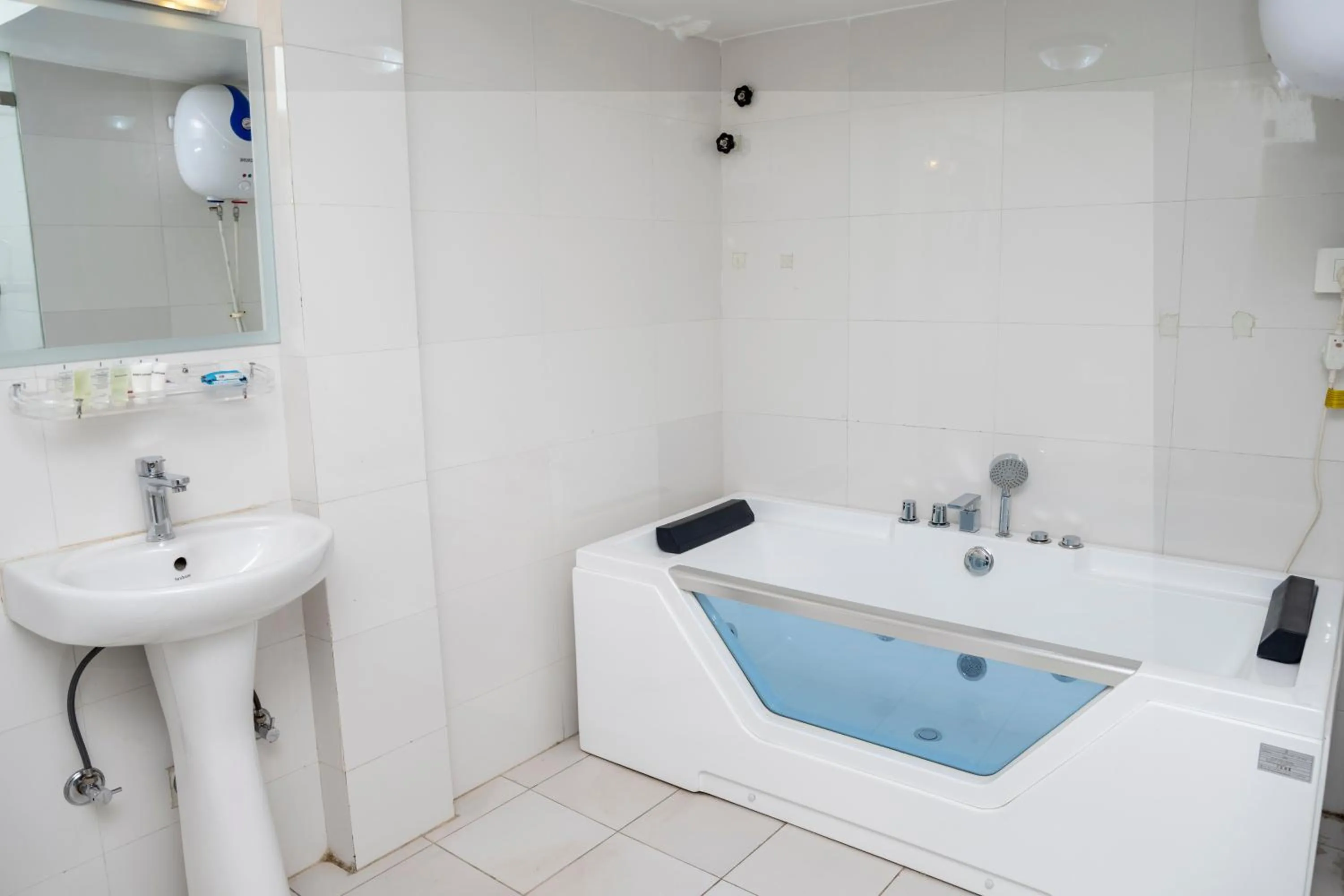 Bathroom in Hotel Elegant Kathmandu Inn