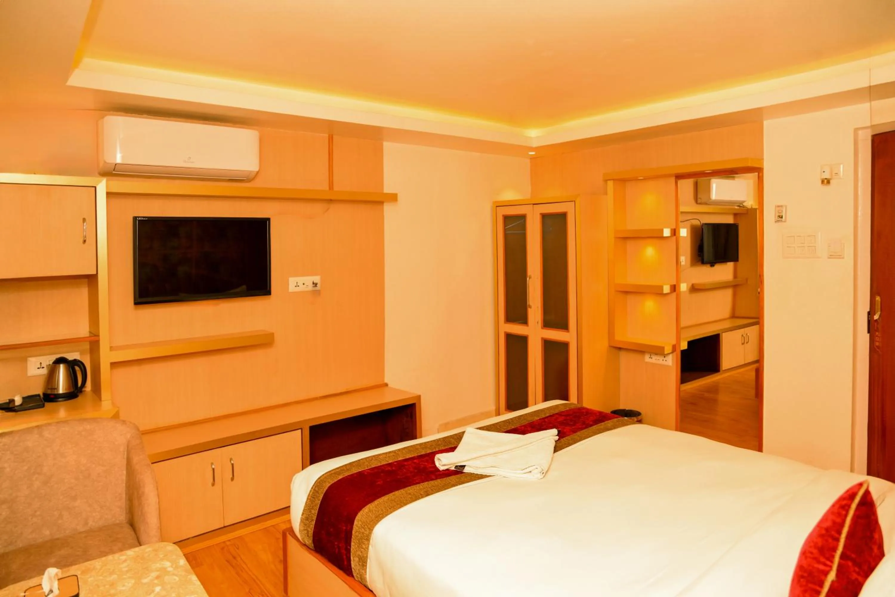 Bed in Hotel Elegant Kathmandu Inn