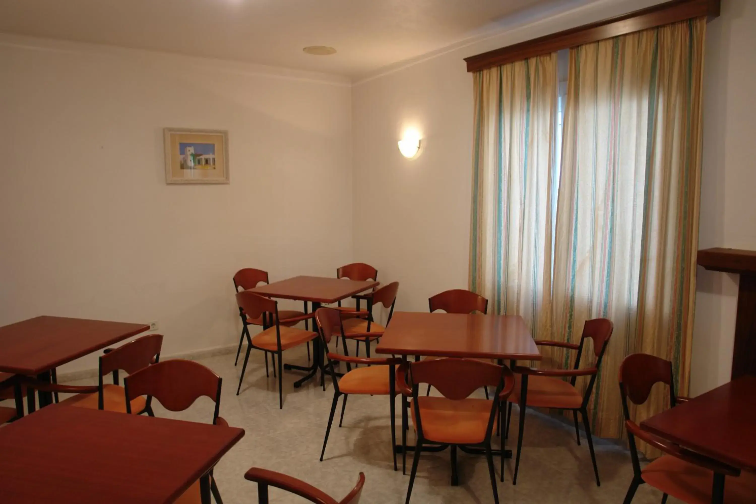 Restaurant/places to eat in Hostal San Francisco Restaurant/places to eat in Hostal San Francisco