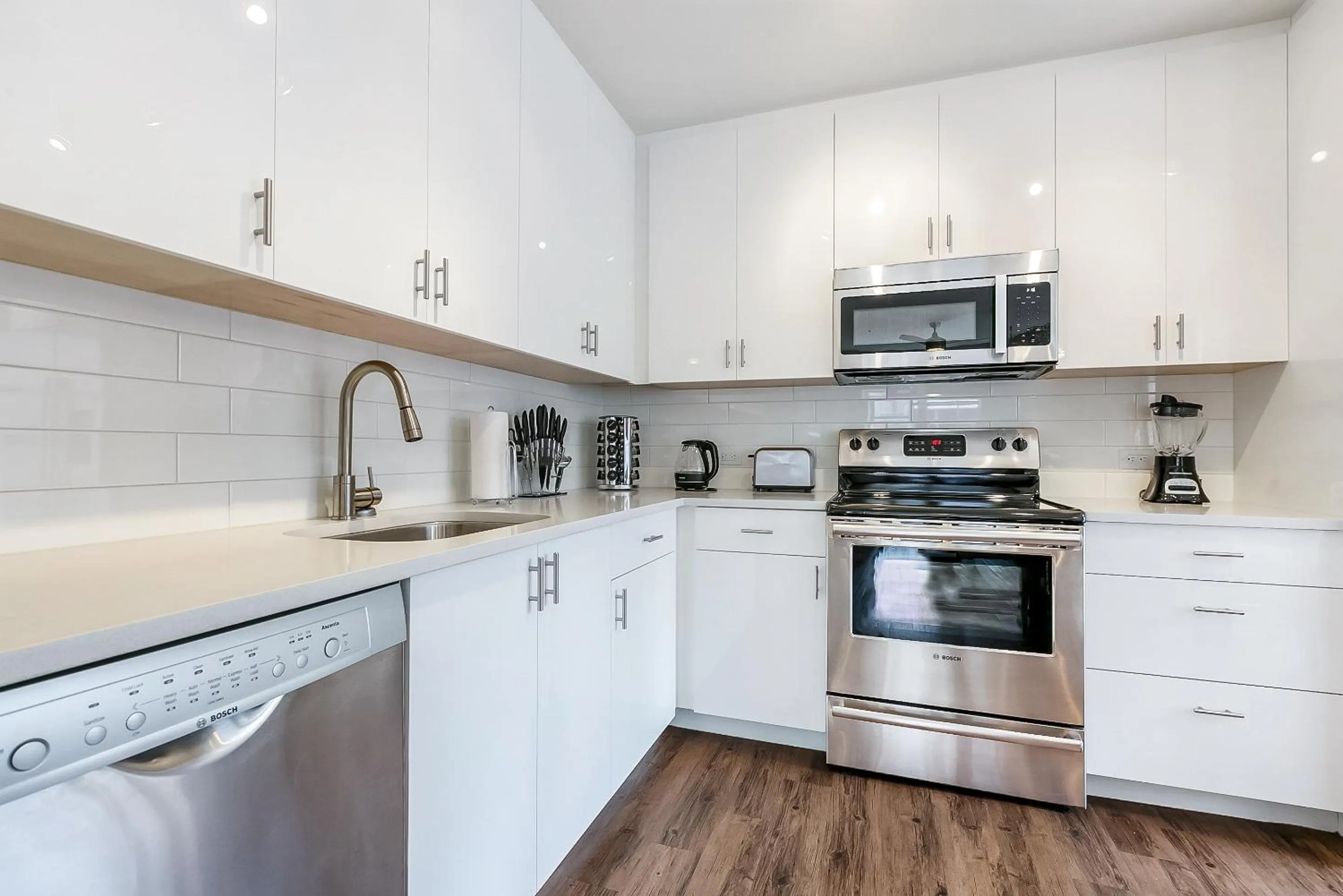 Coffee/tea facilities in Stylish Condo with Game Room in New Orleans