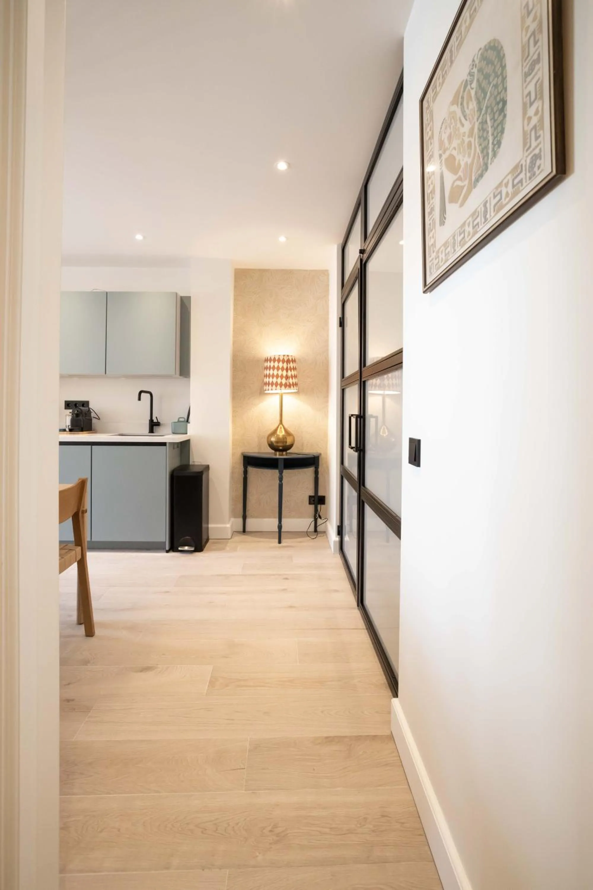 Kitchen or kitchenette in Modern two bedroom apartment close to the beach