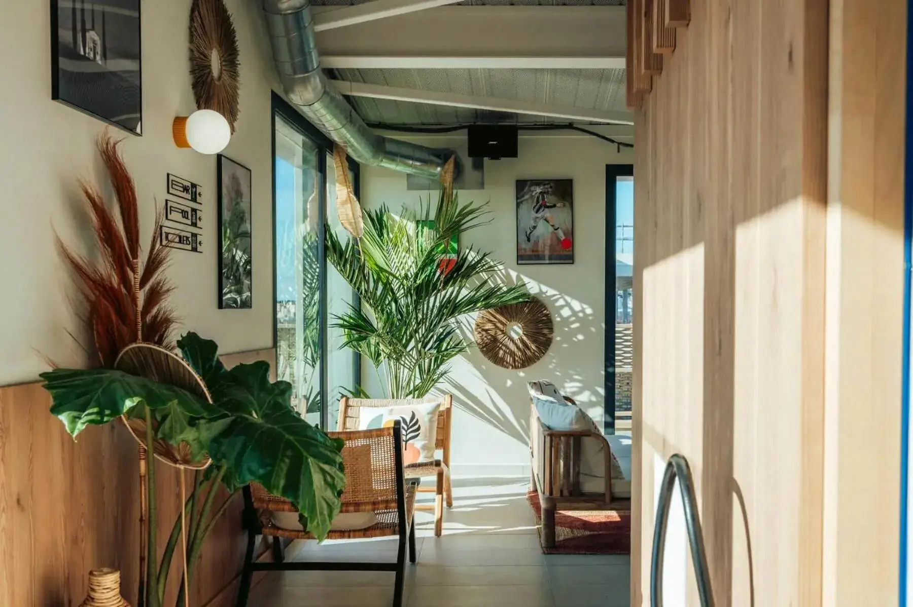 Swimming pool in JOST Hotel Montpellier Centre St Roch Swimming pool in JOST Hotel Montpellier Centre St Roch