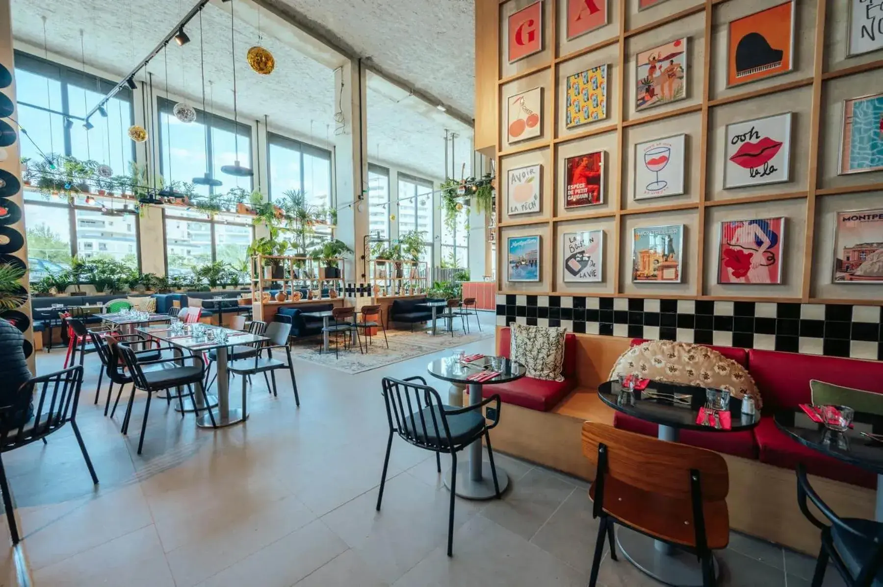 Restaurant/places to eat in JOST Hotel Montpellier Centre St Roch Restaurant/places to eat in JOST Hotel Montpellier Centre St Roch