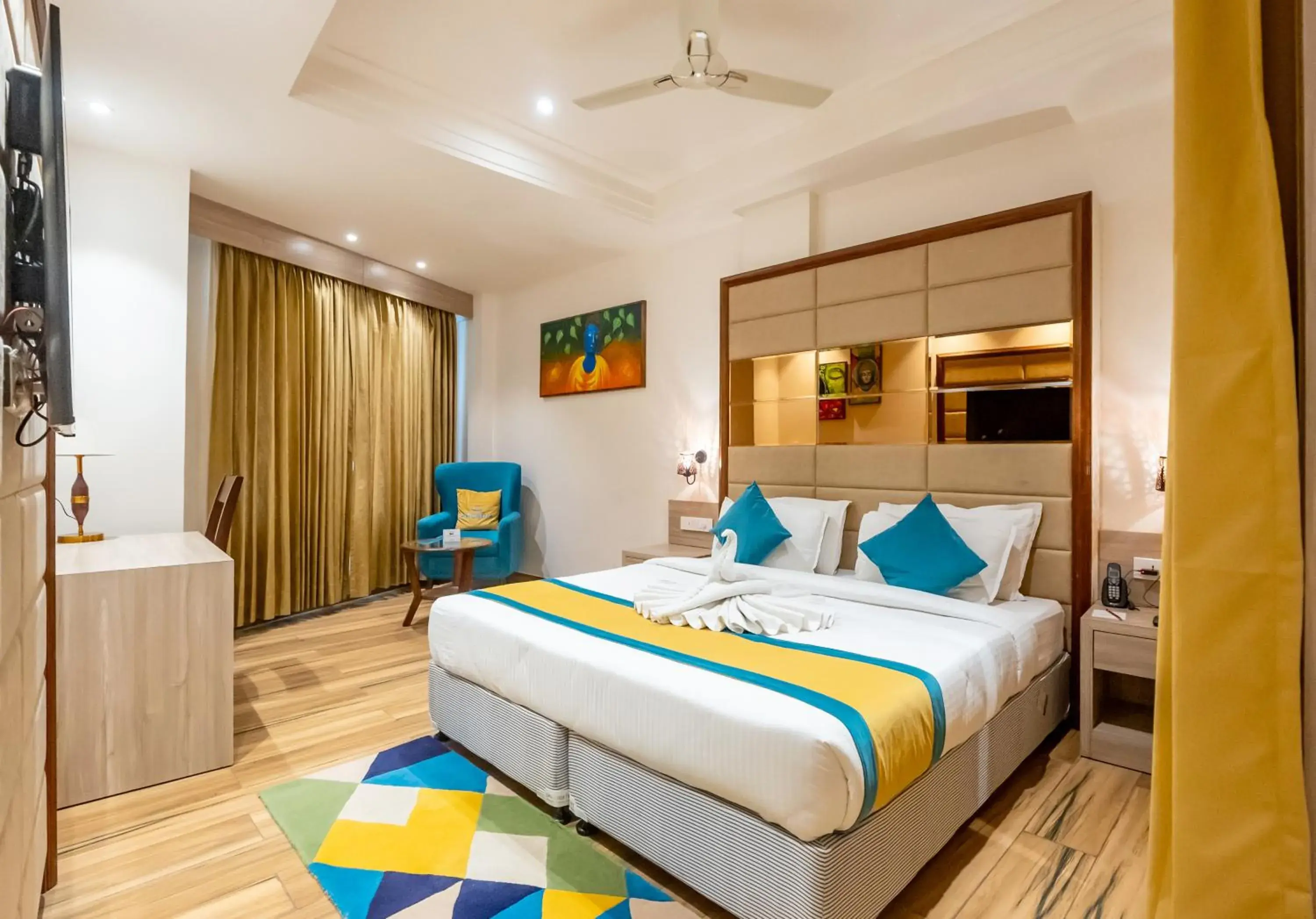 Deluxe Suite in Arcadia Hotel Deluxe Suite in Arcadia Hotel