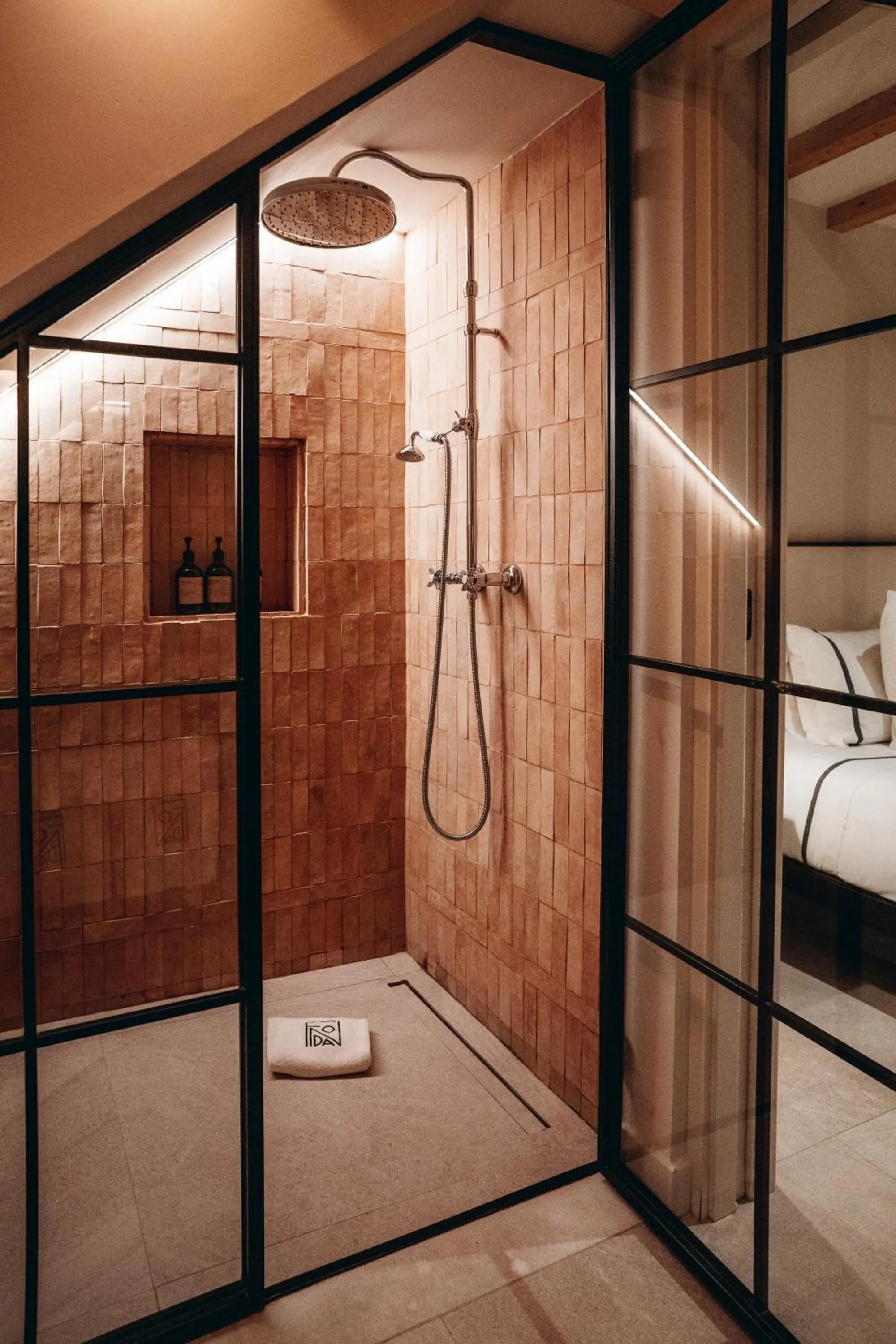 Bathroom in La Fonda Heritage Hotel Luxury, Relais & Châteaux