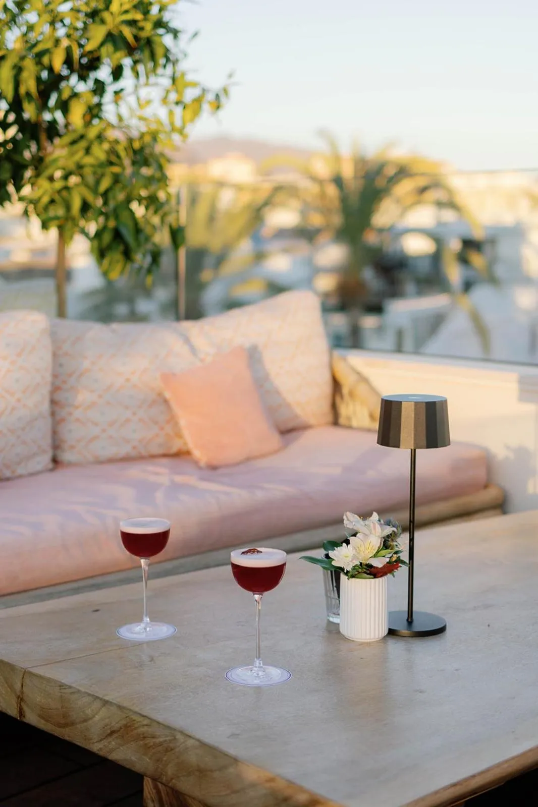 Lounge or bar in La Fonda Heritage Hotel Luxury, Relais & Châteaux