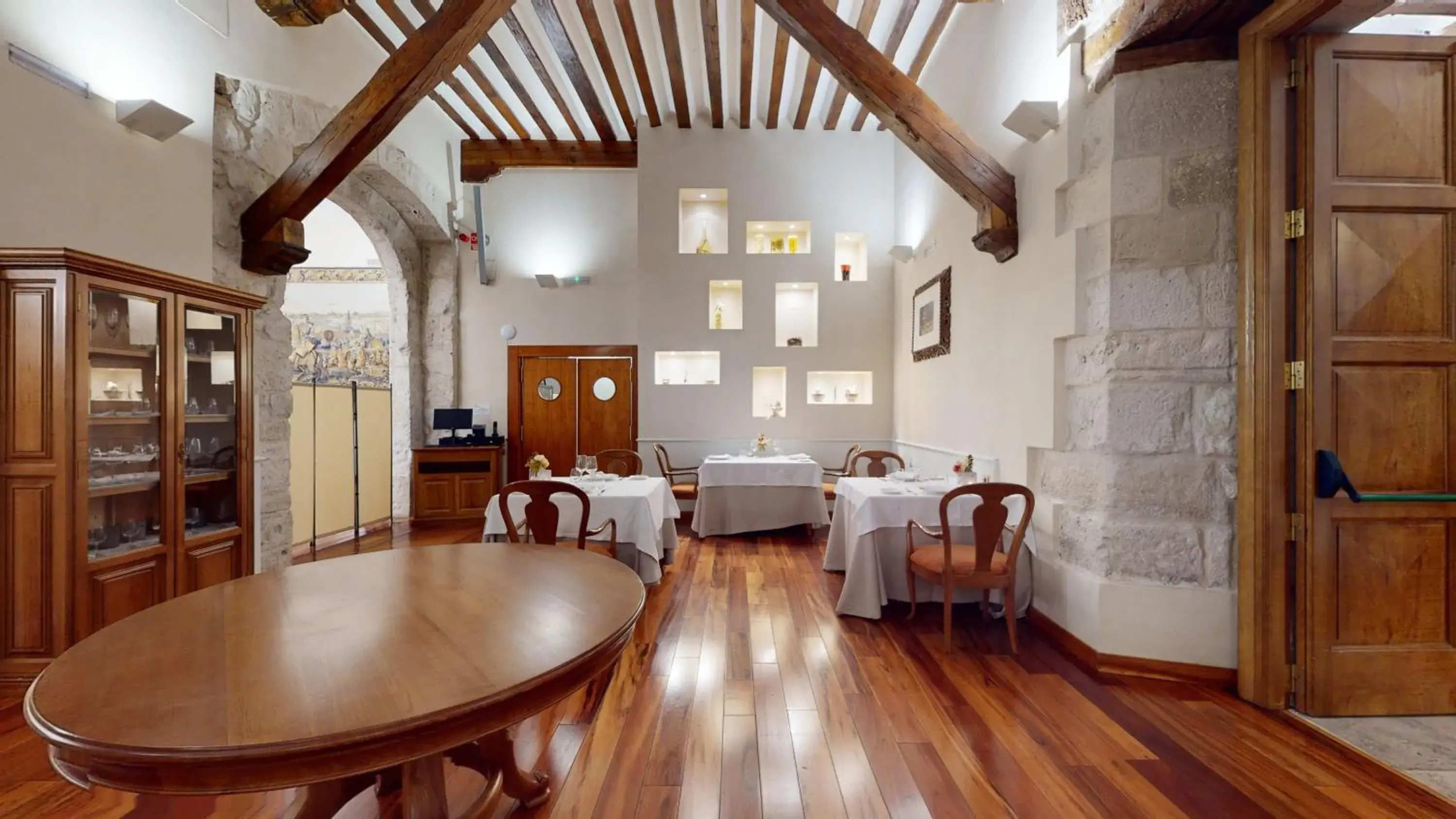 Restaurant/places to eat in AZZ Peñafiel Las Claras Hotel & Spa Restaurant/places to eat in AZZ Peñafiel Las Claras Hotel & Spa