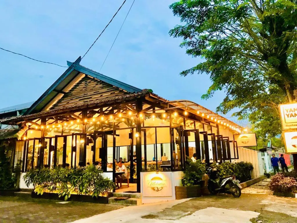 Property building in Belaya Hotel