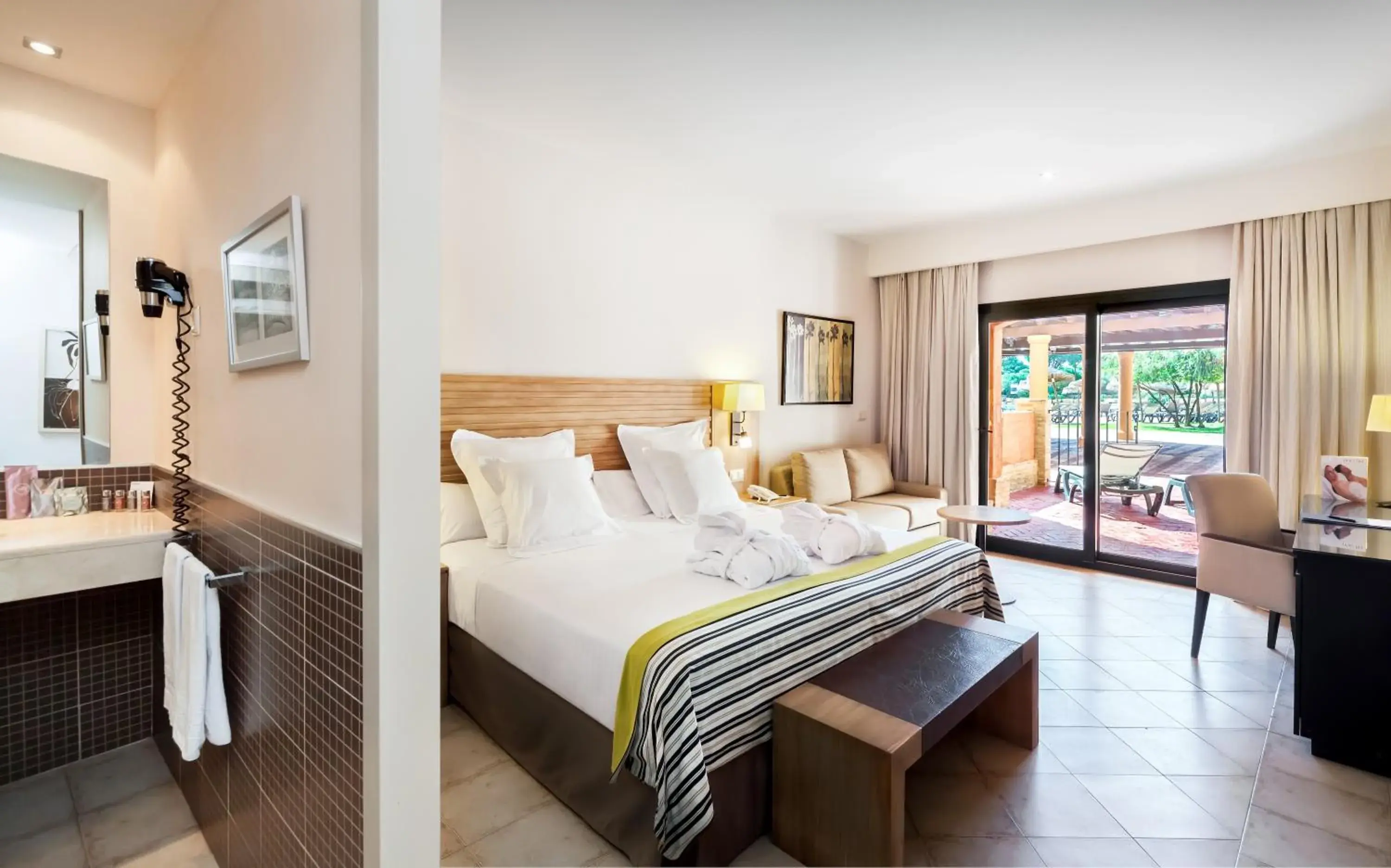 Bed in Barceló Punta Umbría Beach Resort Bed in Barceló Punta Umbría Beach Resort