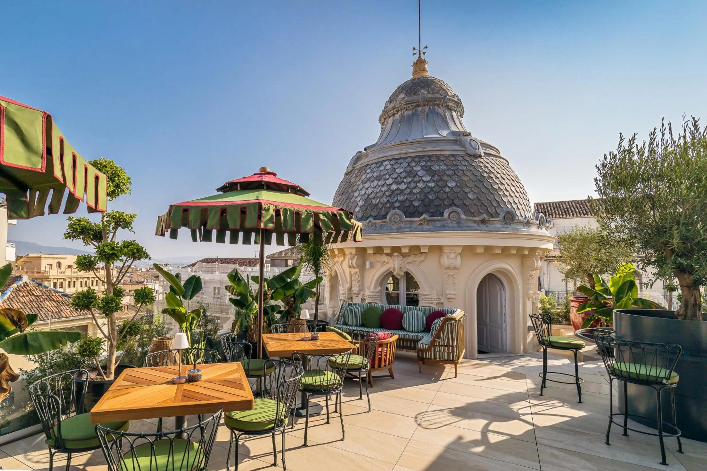 Patio in Palacio Gran Vía, a Royal Hideaway Hotel