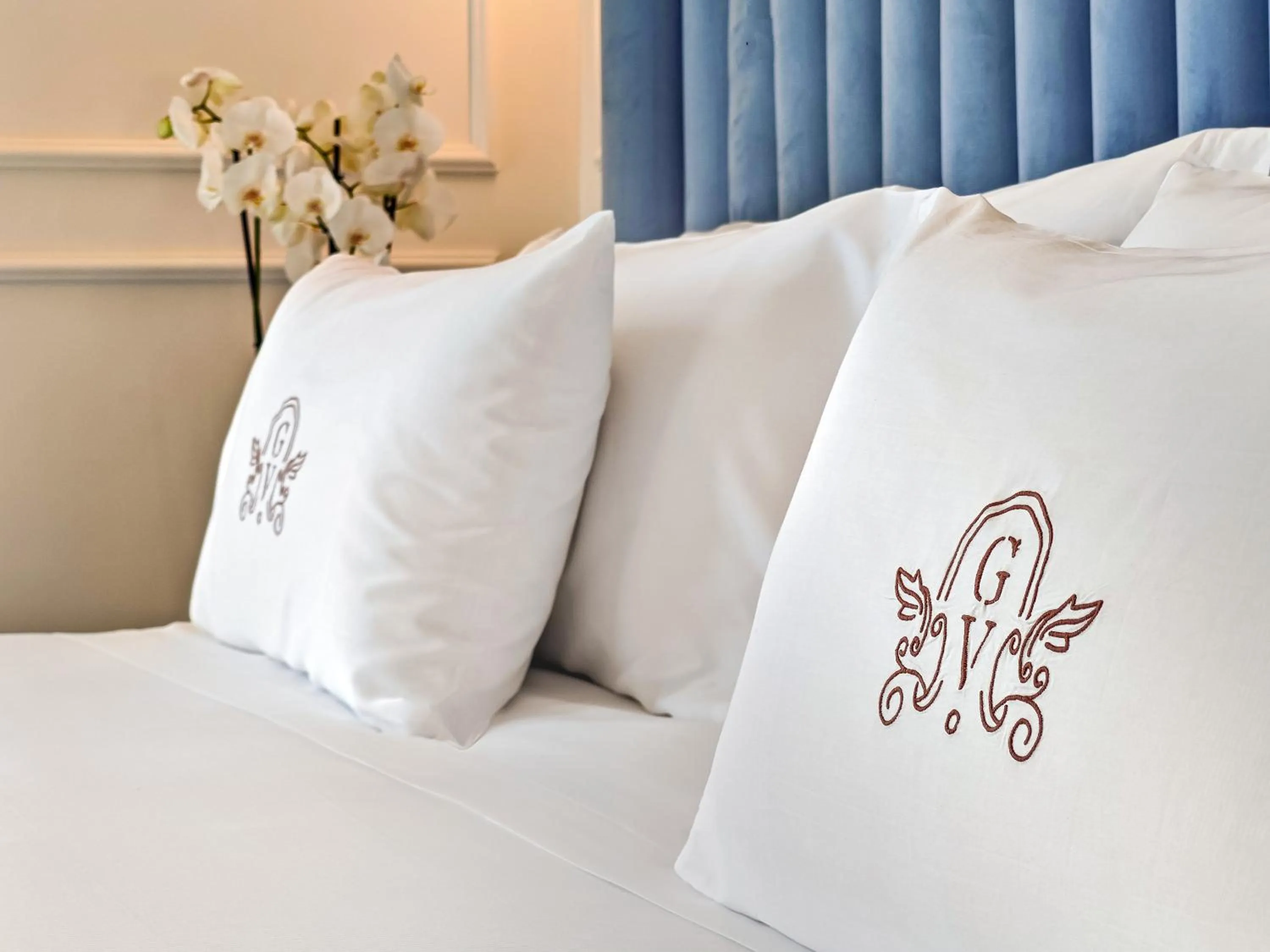 Bed in Palacio Gran Vía, a Royal Hideaway Hotel