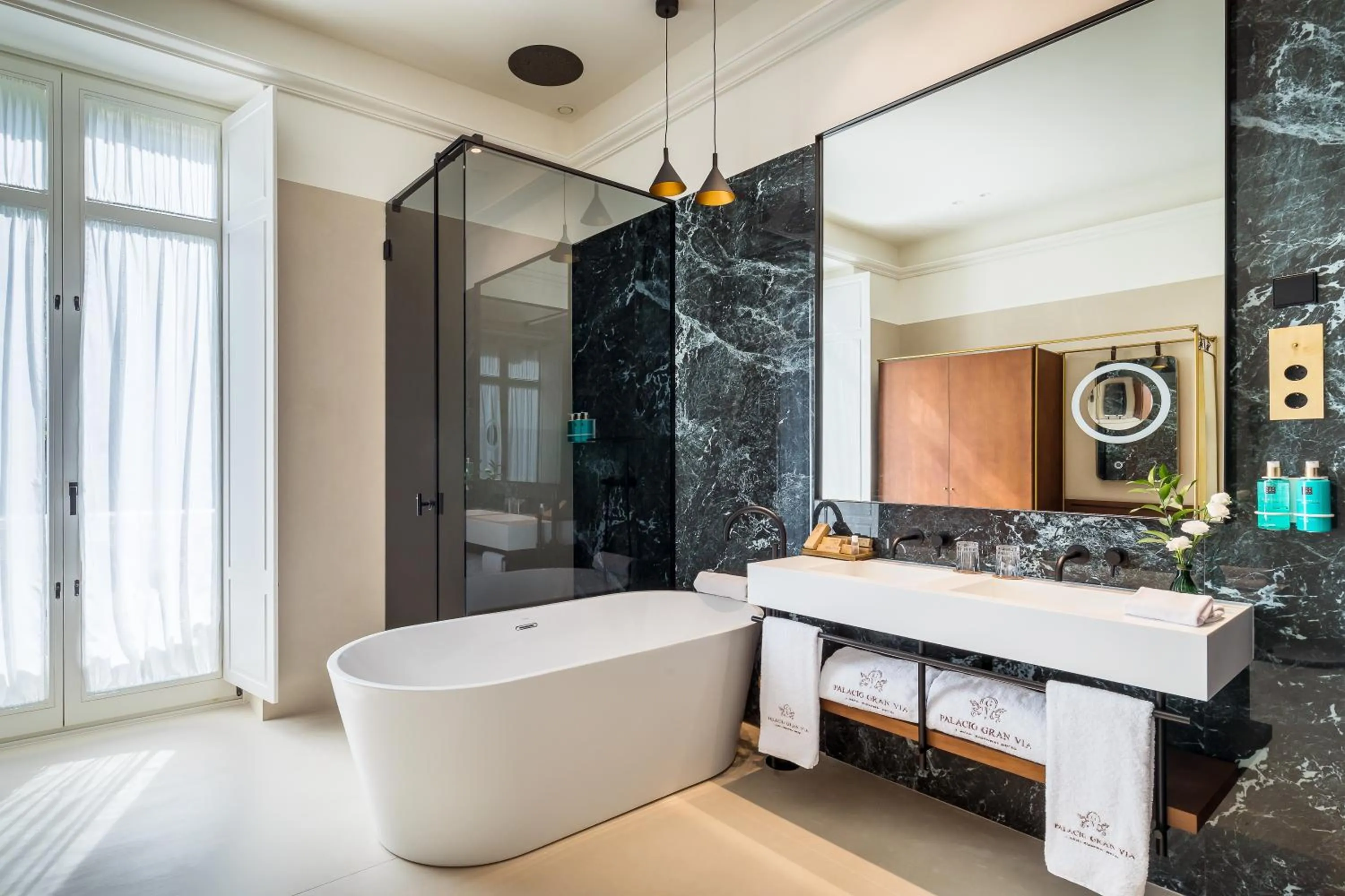 Shower in Palacio Gran Vía, a Royal Hideaway Hotel