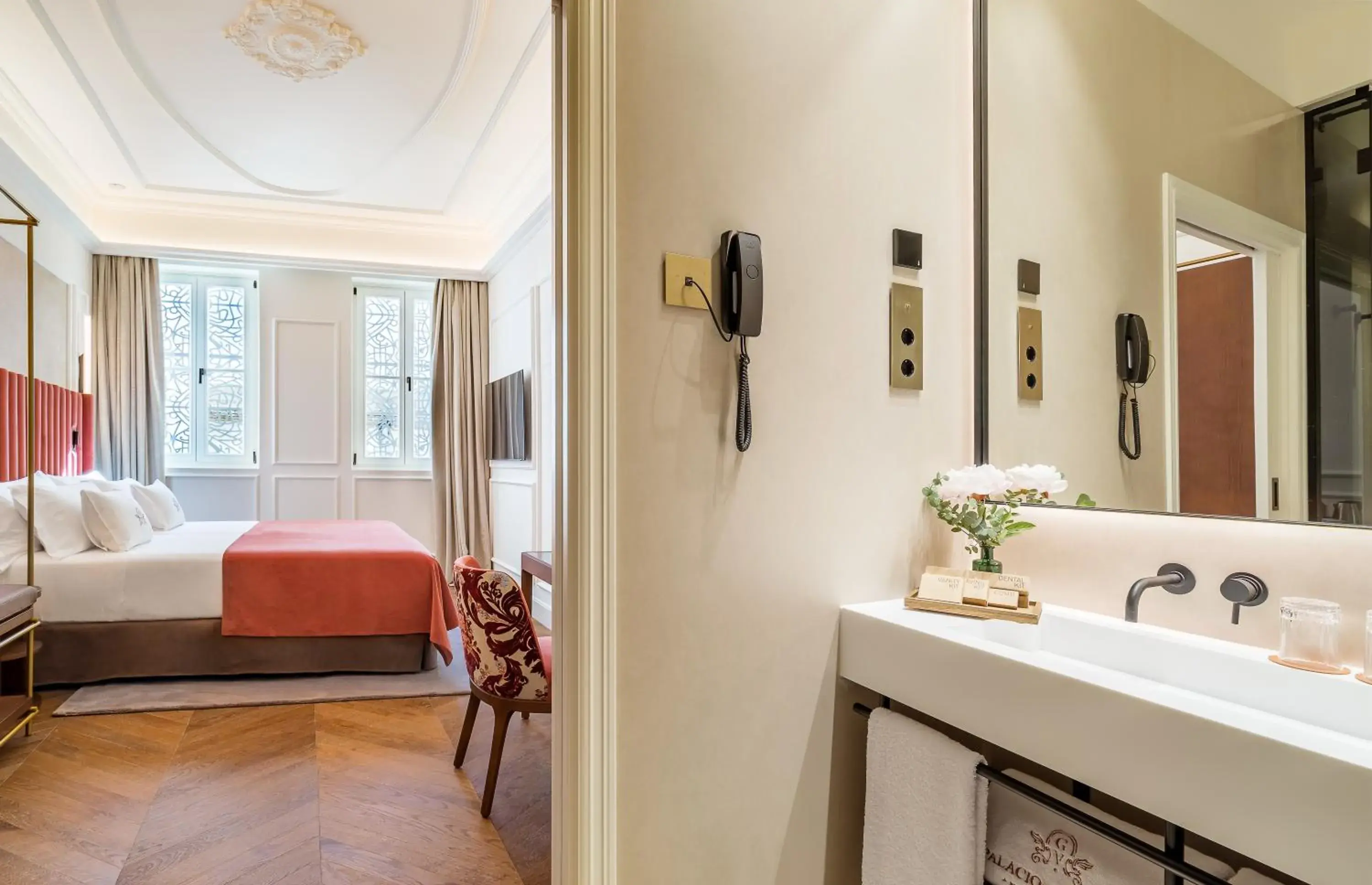 Deluxe Room (1 adult + 1 child) in Palacio Gran Vía, a Royal Hideaway Hotel Deluxe Room (1 adult + 1 child) in Palacio Gran Vía, a Royal Hideaway Hotel