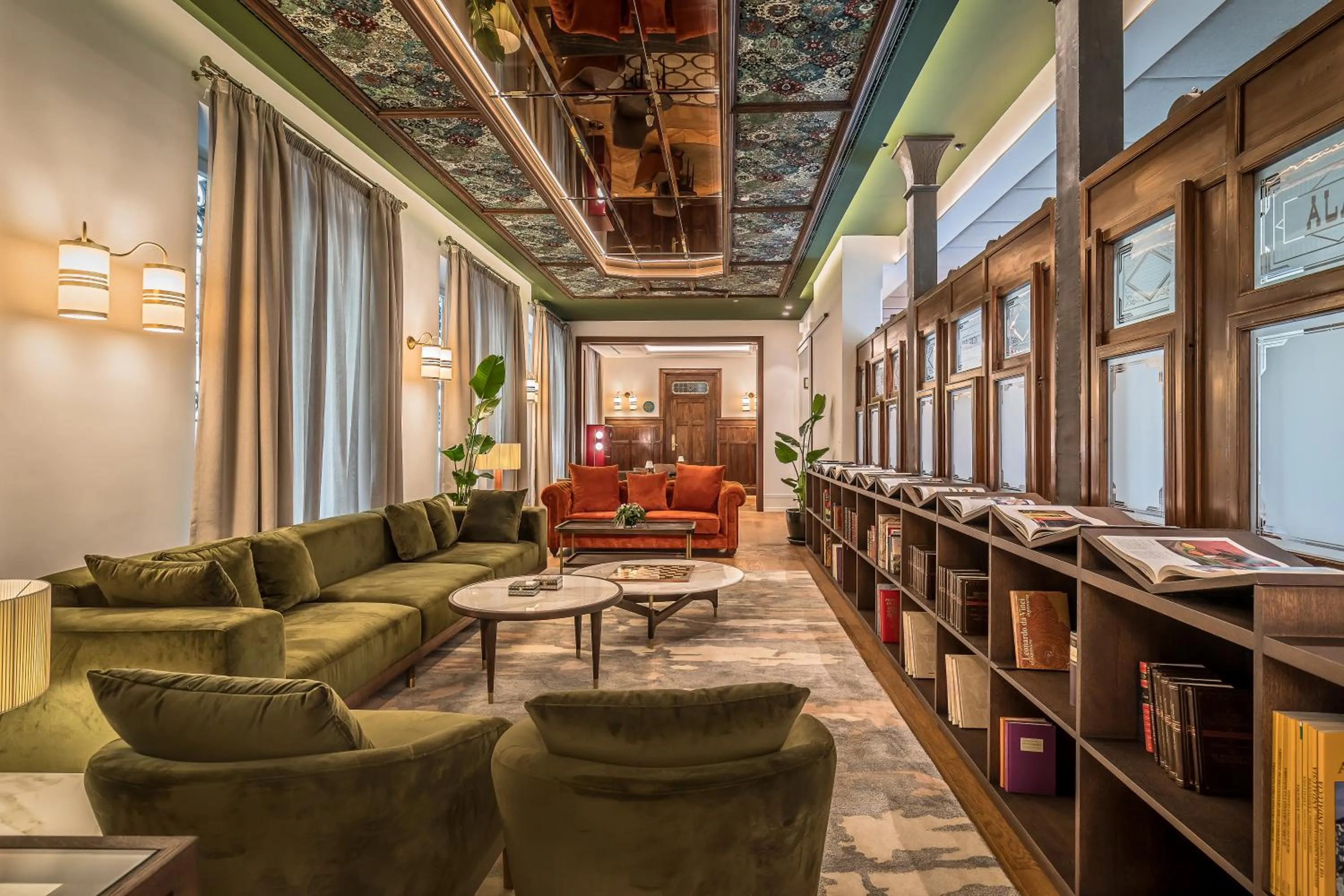 Library in Palacio Gran Vía, a Royal Hideaway Hotel