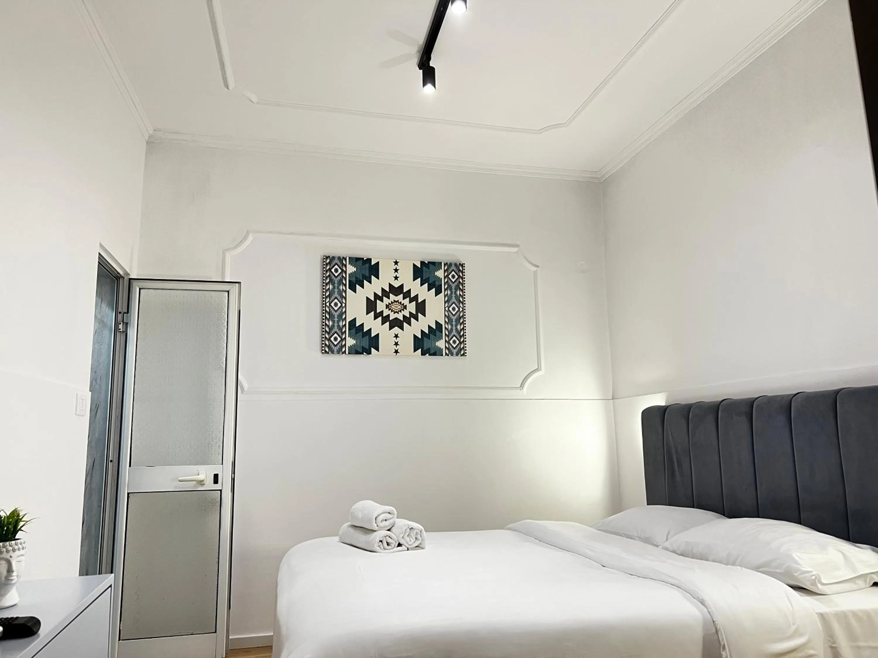 Bed in Tirana Square Hotel