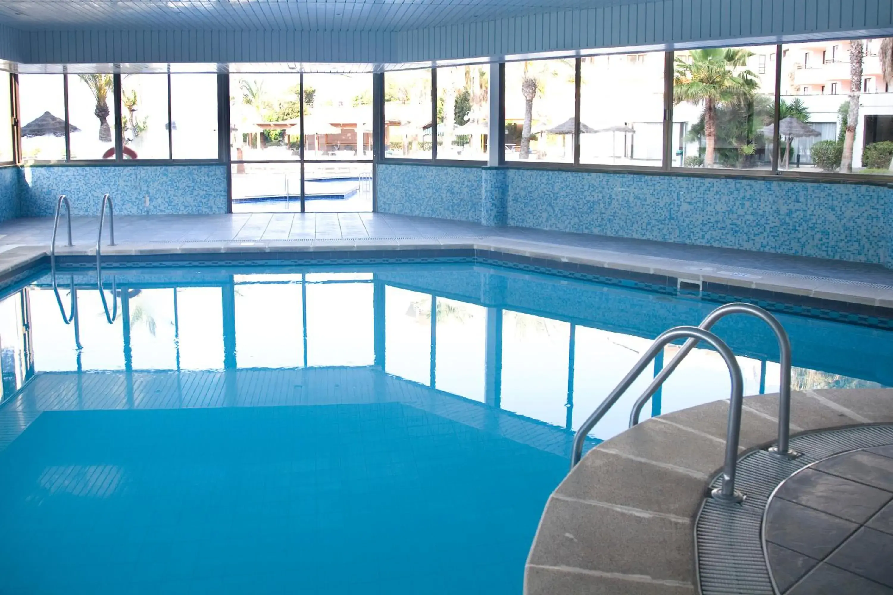 Swimming pool in TRH Jardín Del Mar Swimming pool in TRH Jardín Del Mar
