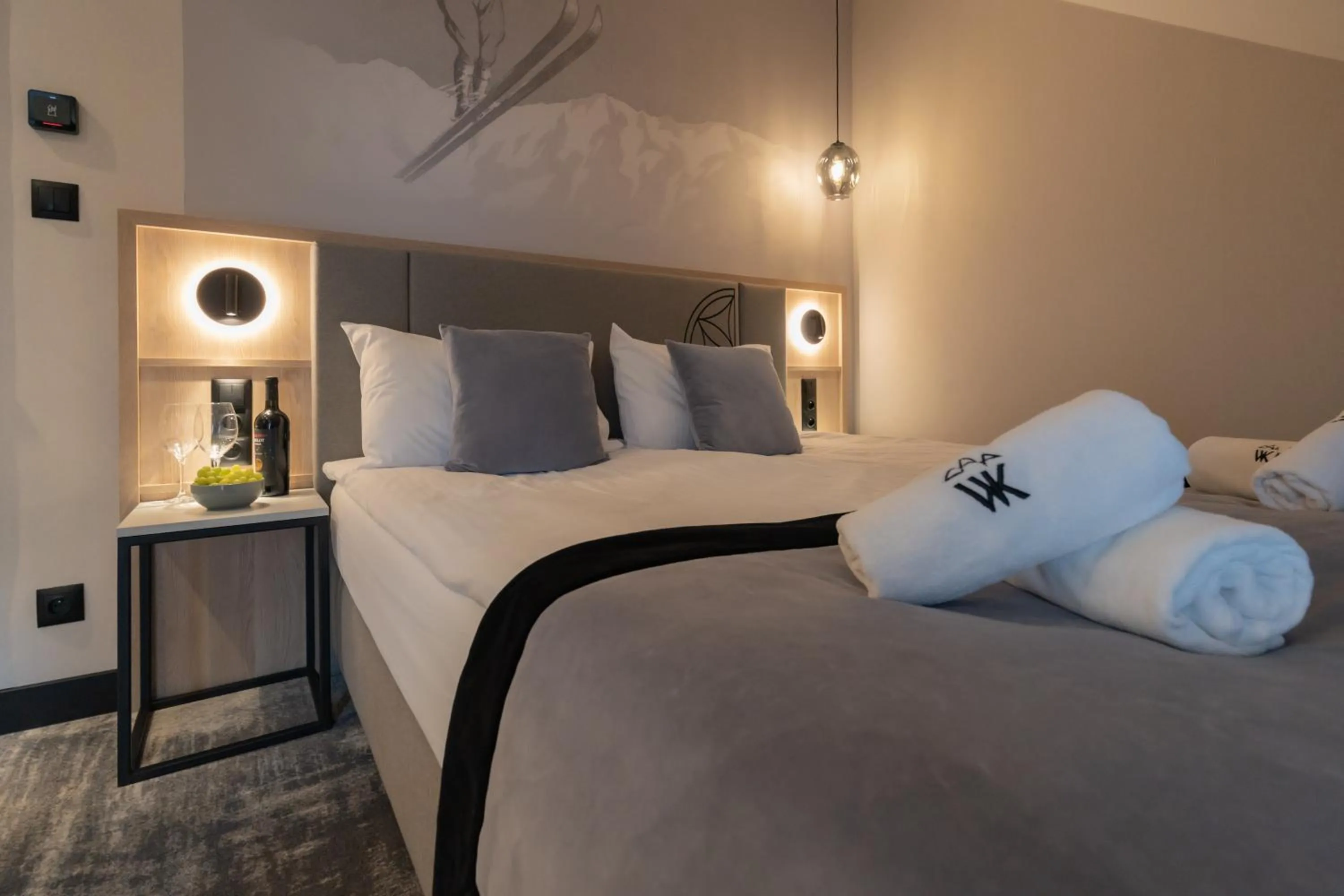 Bed in Wielka Krokiew Residence&SPA - Zakopane - JACUZZI, SAUNA, TĘŻNIA SOLANKOWA, SPA, GRILL