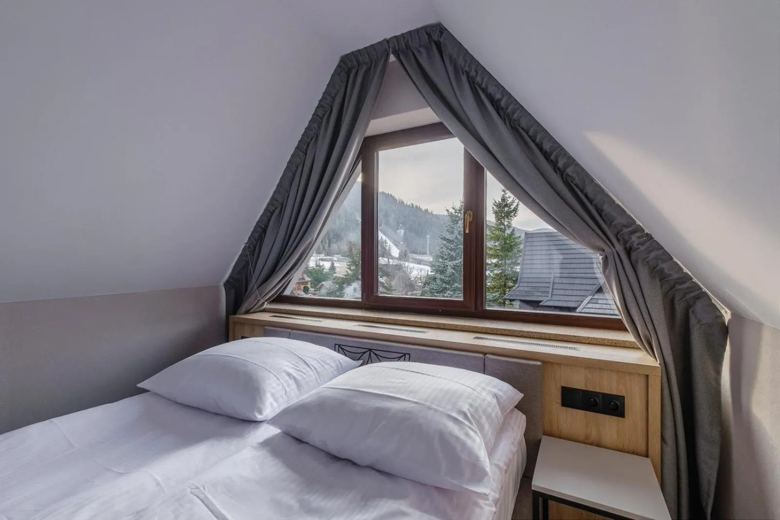 Bed in Wielka Krokiew Residence&SPA - Zakopane - JACUZZI, SAUNA, TĘŻNIA SOLANKOWA, SPA, GRILL