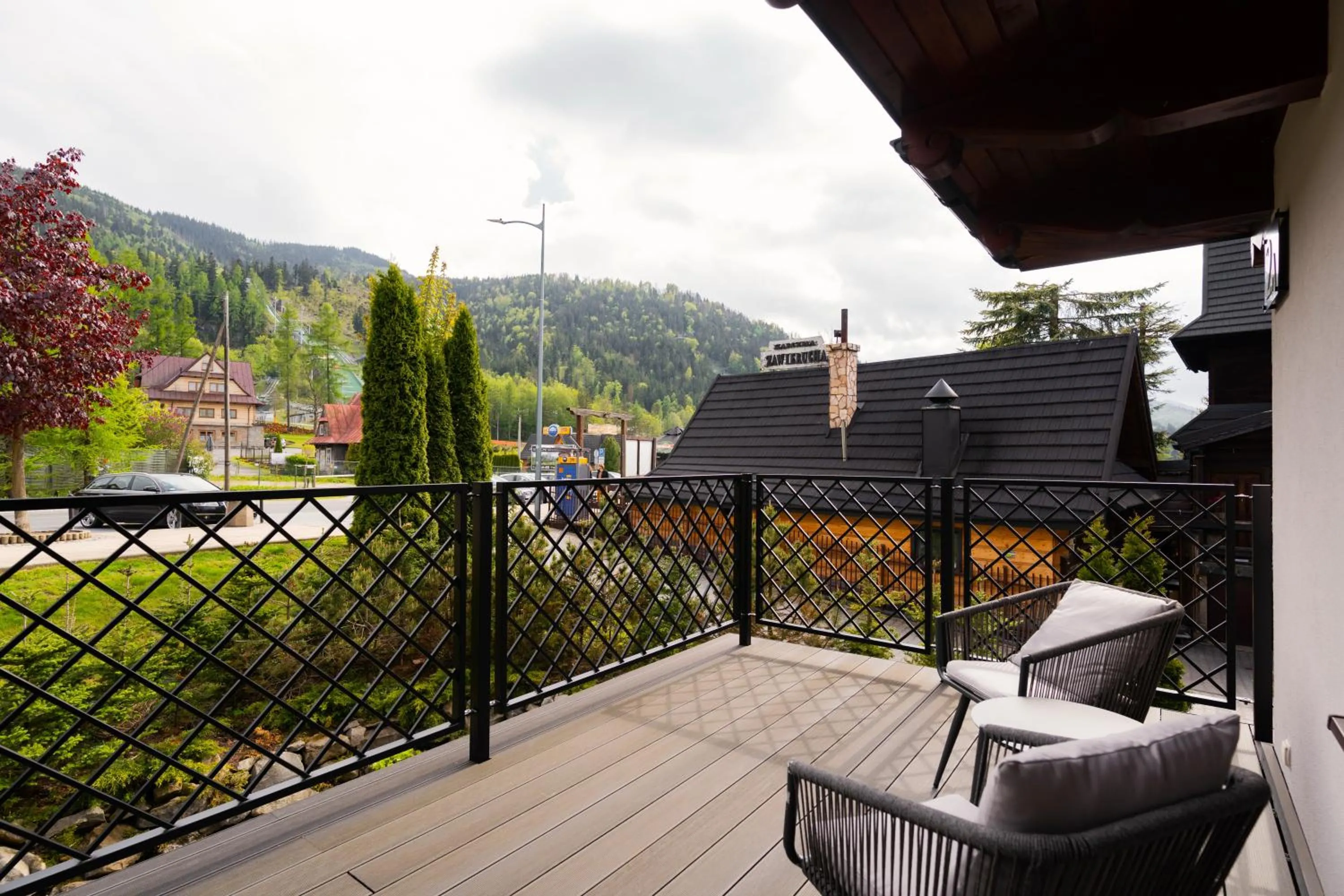 Balcony/Terrace in Wielka Krokiew Residence&SPA - Zakopane - JACUZZI, SAUNA, TĘŻNIA SOLANKOWA, SPA, GRILL
