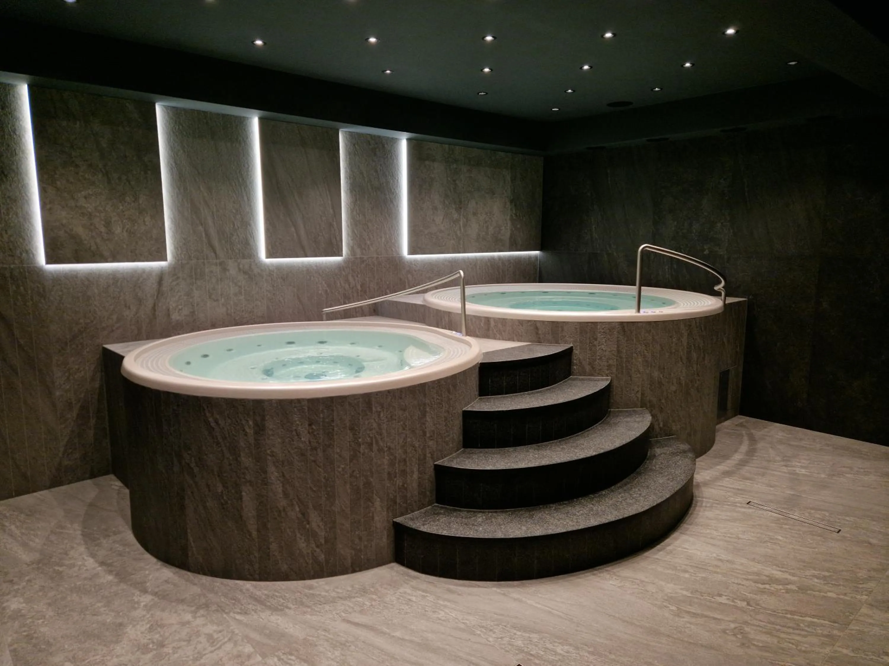 Hot Tub in Wielka Krokiew Residence&SPA - Zakopane - JACUZZI, SAUNA, TĘŻNIA SOLANKOWA, SPA, GRILL
