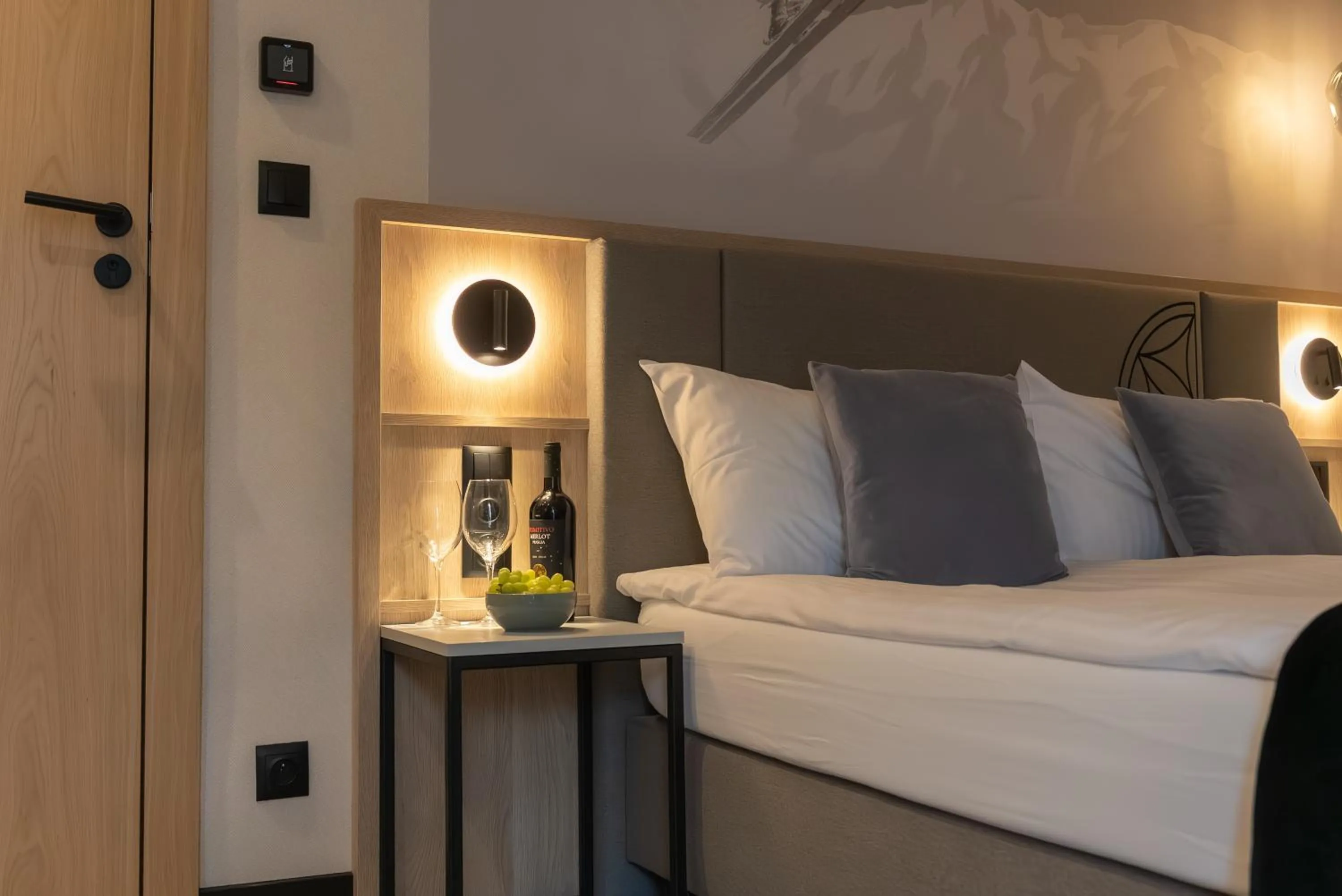 Bed in Wielka Krokiew Residence&SPA - Zakopane - JACUZZI, SAUNA, TĘŻNIA SOLANKOWA, SPA, GRILL