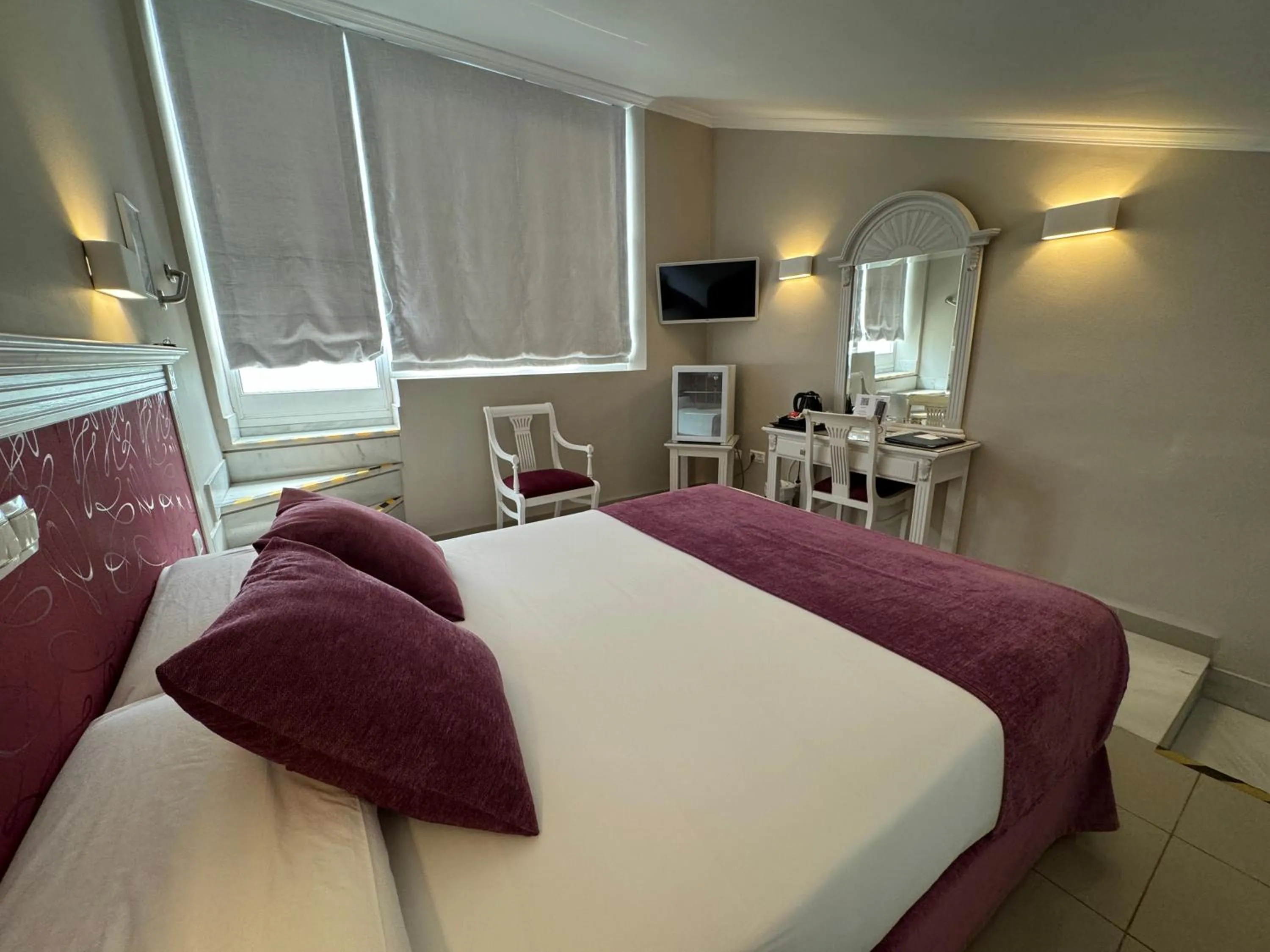 Photo of the whole room, Bed in Hotel Plaza Cavana