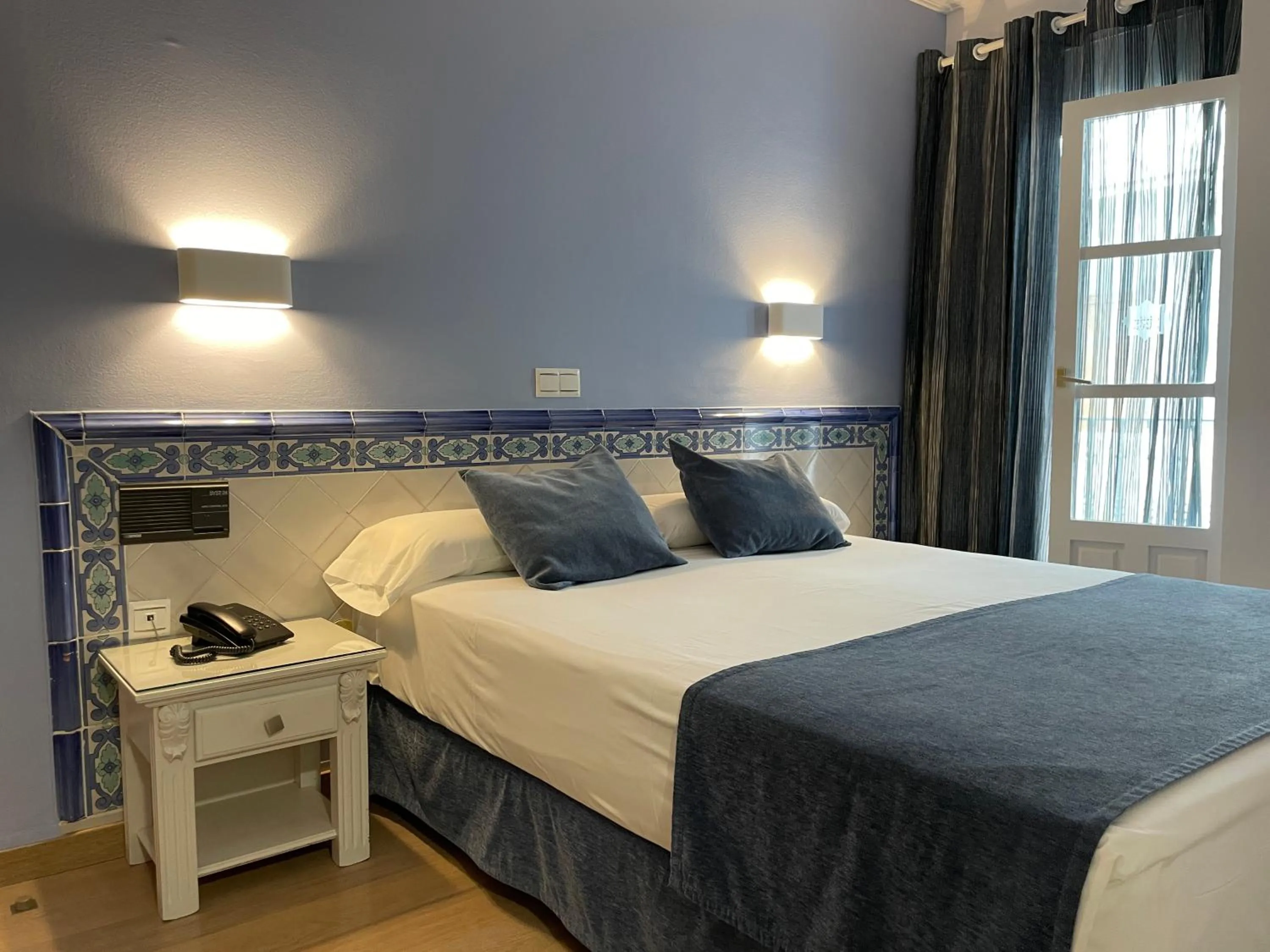 Bed in Hotel Plaza Cavana