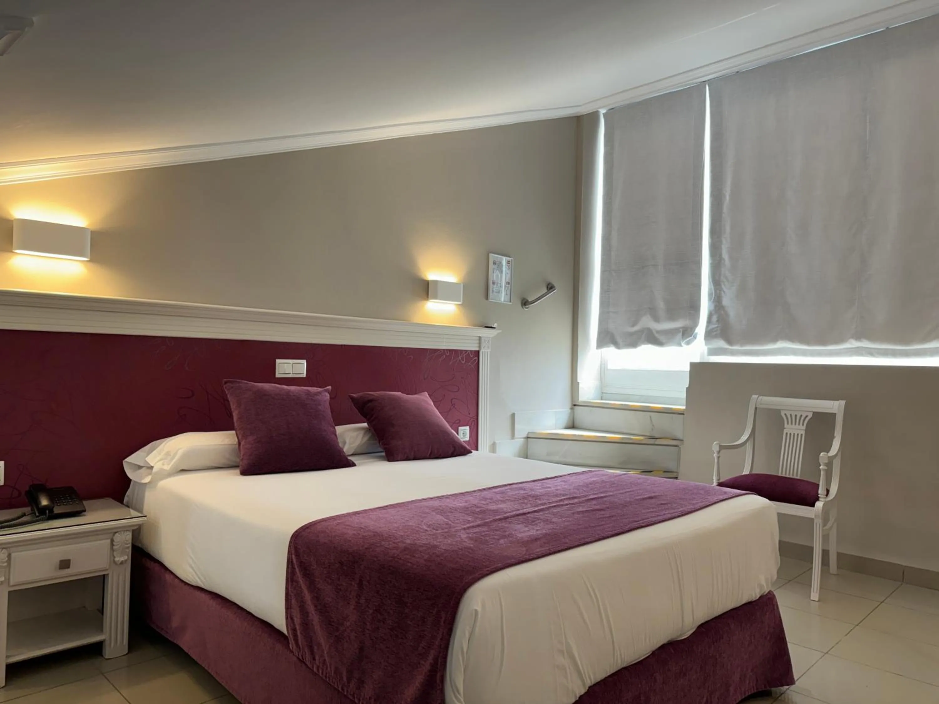 Photo of the whole room, Bed in Hotel Plaza Cavana