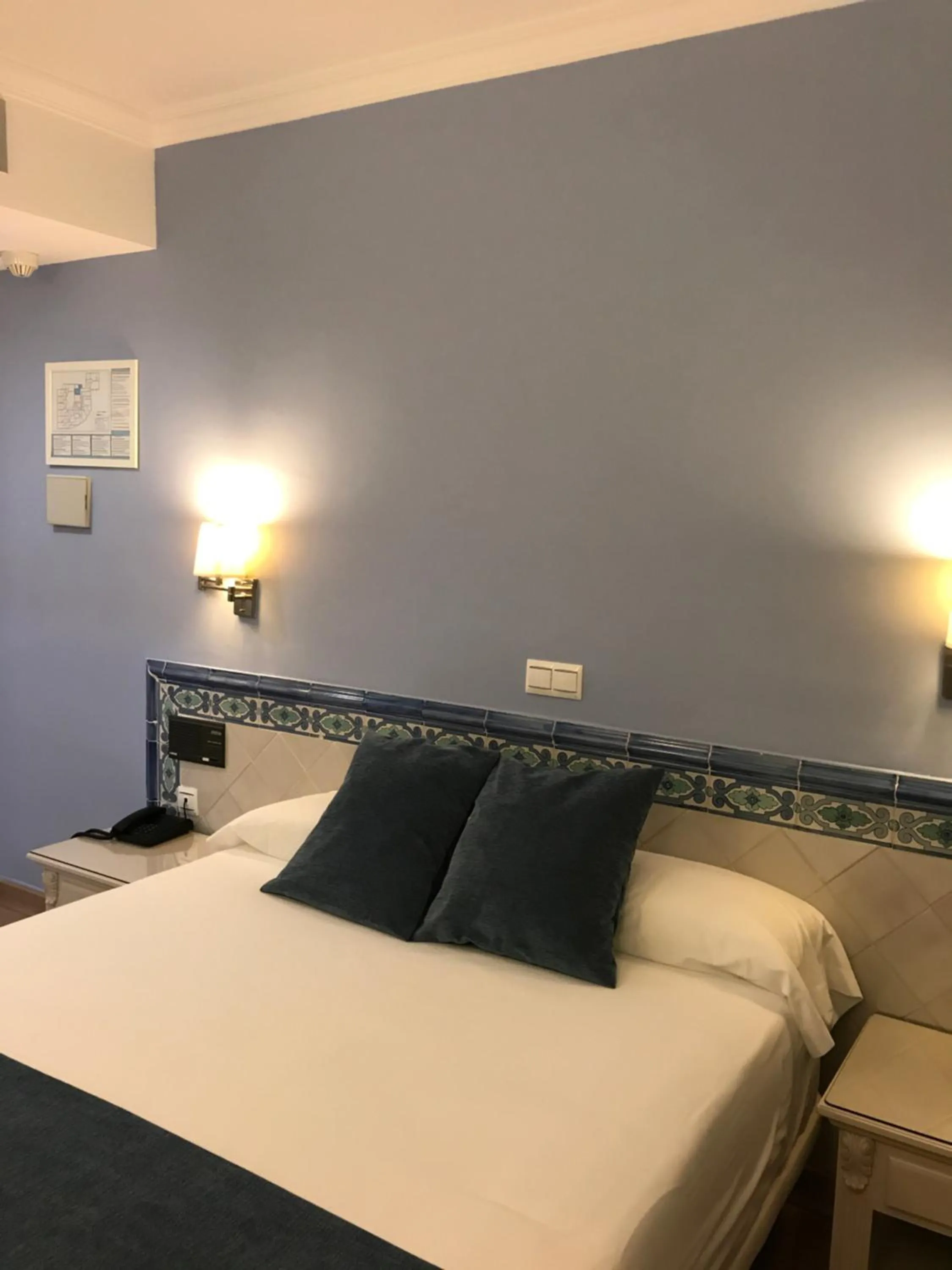 Photo of the whole room, Bed in Hotel Plaza Cavana