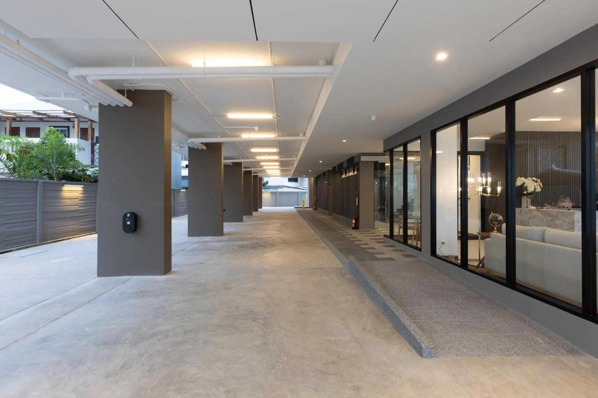 Parking in AMIRI PLACE HOTEL