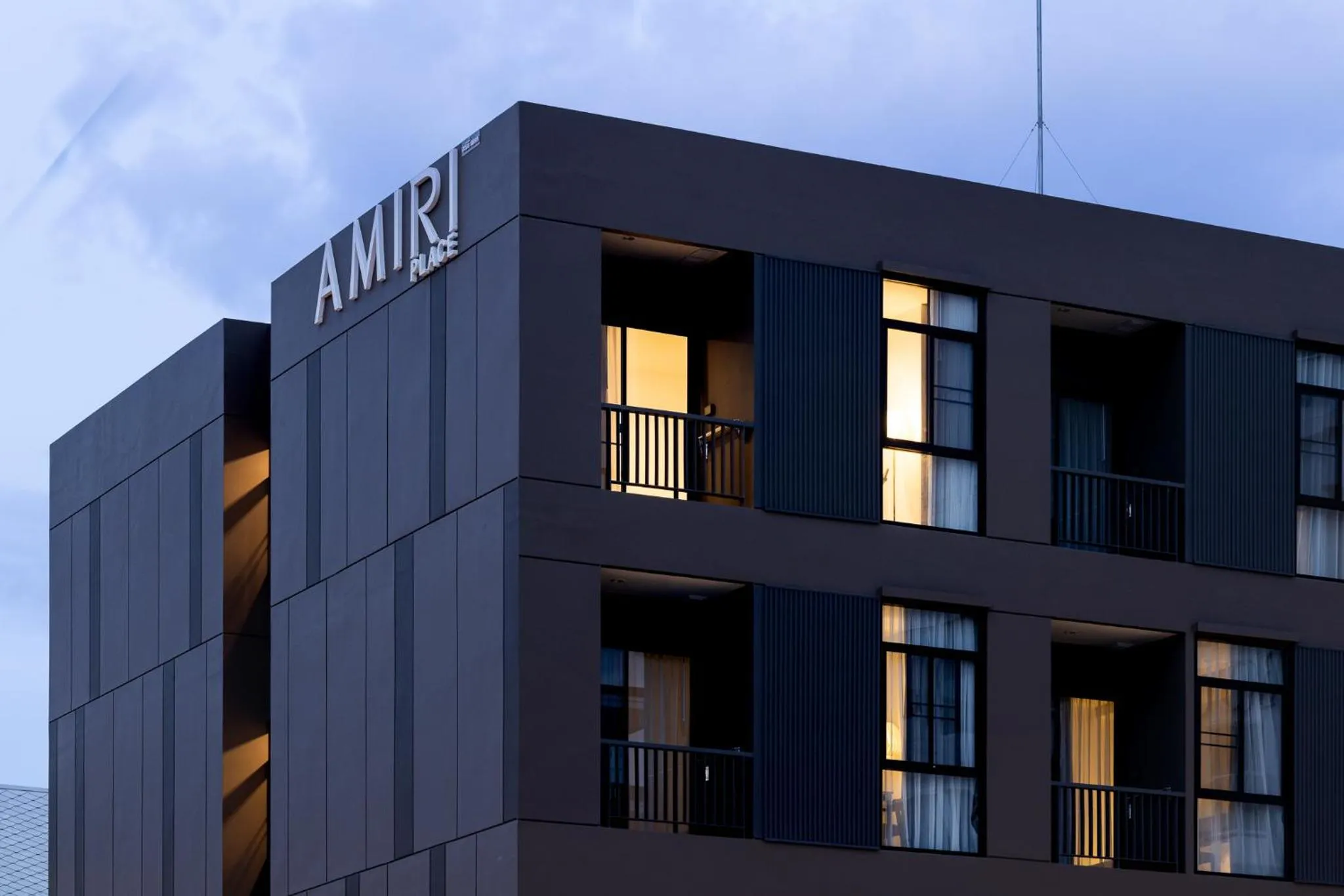 Property building in AMIRI PLACE HOTEL