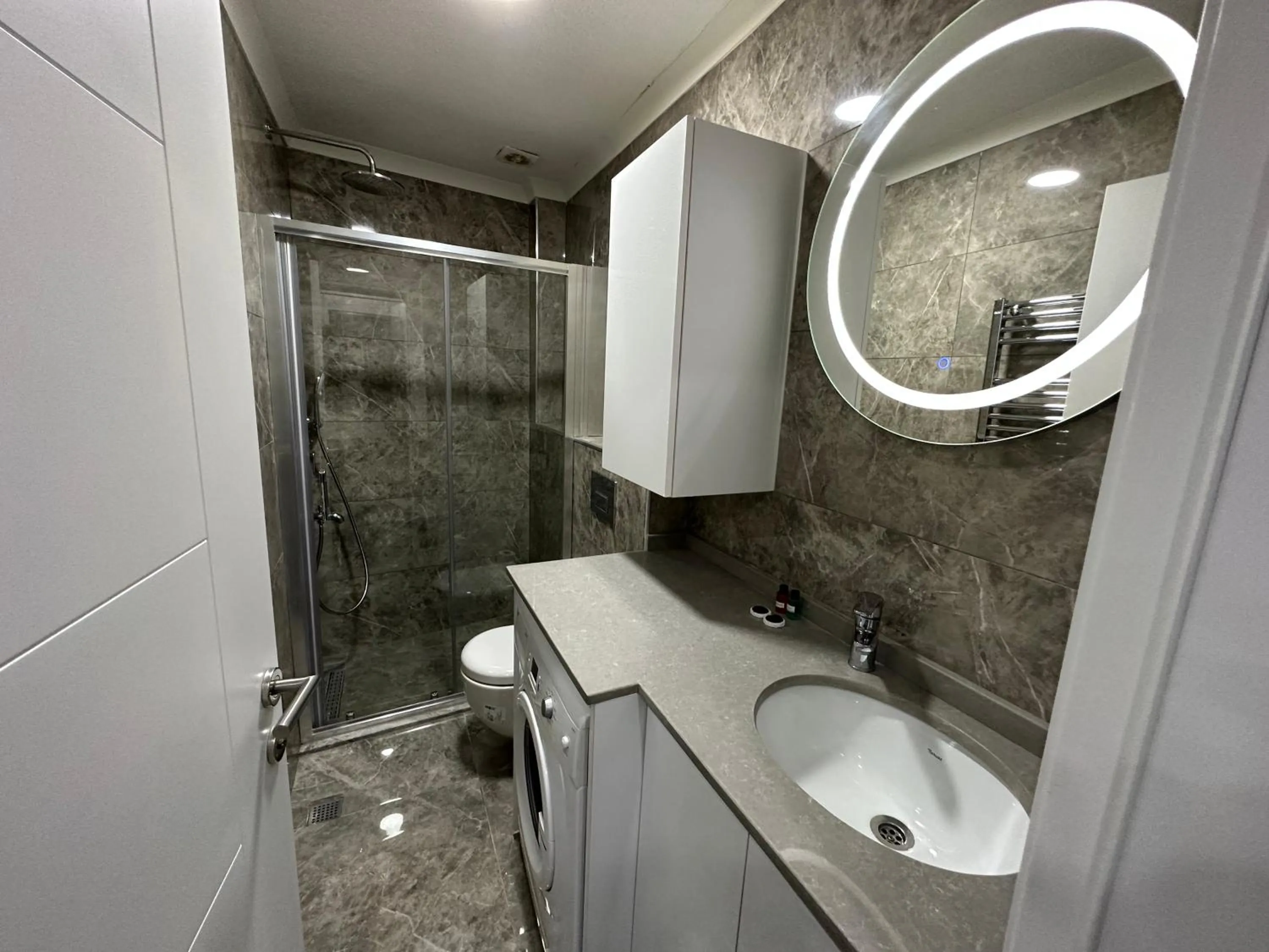 Shower in Rose Plus Residence