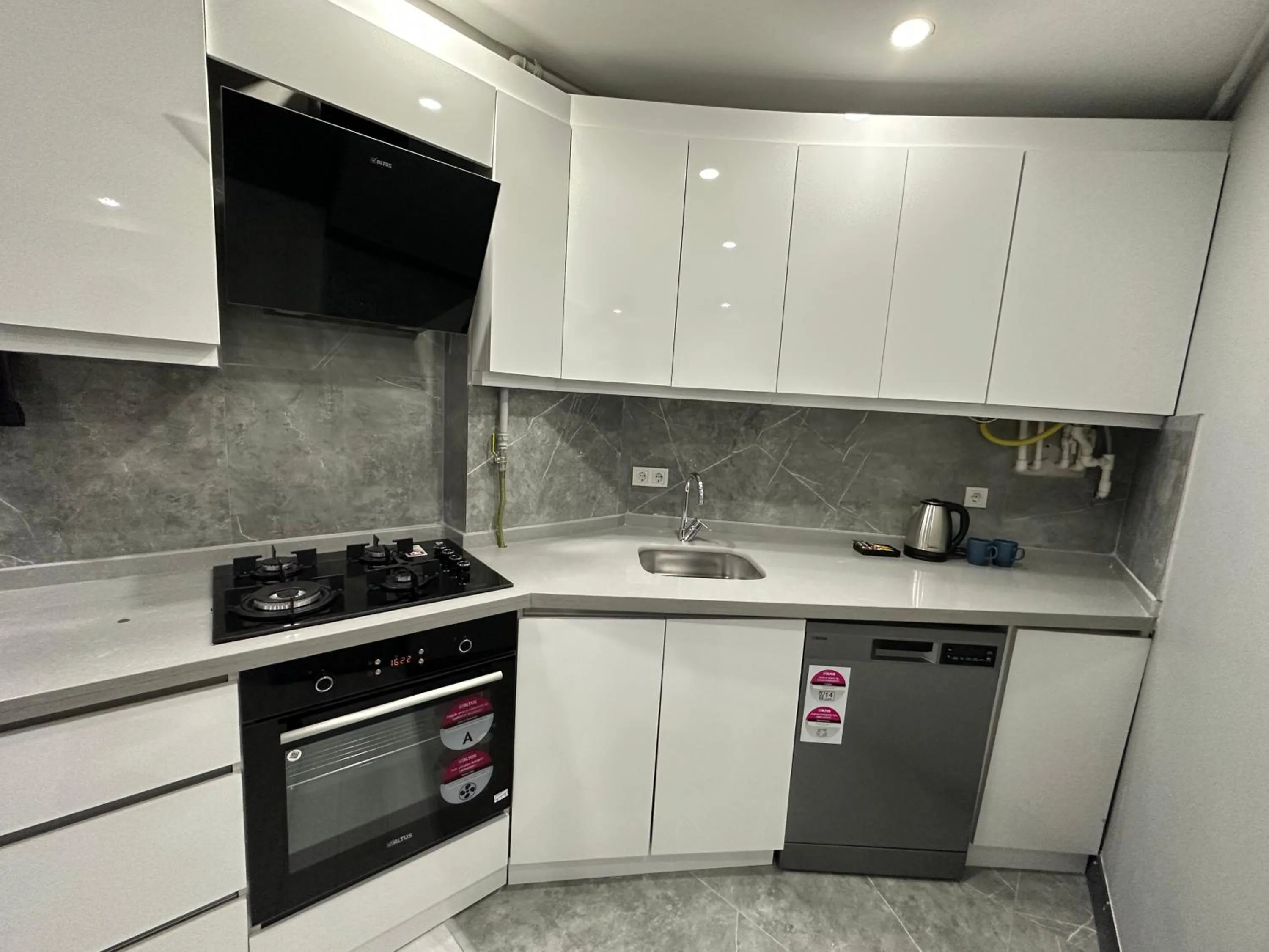 Kitchen or kitchenette in Rose Plus Residence