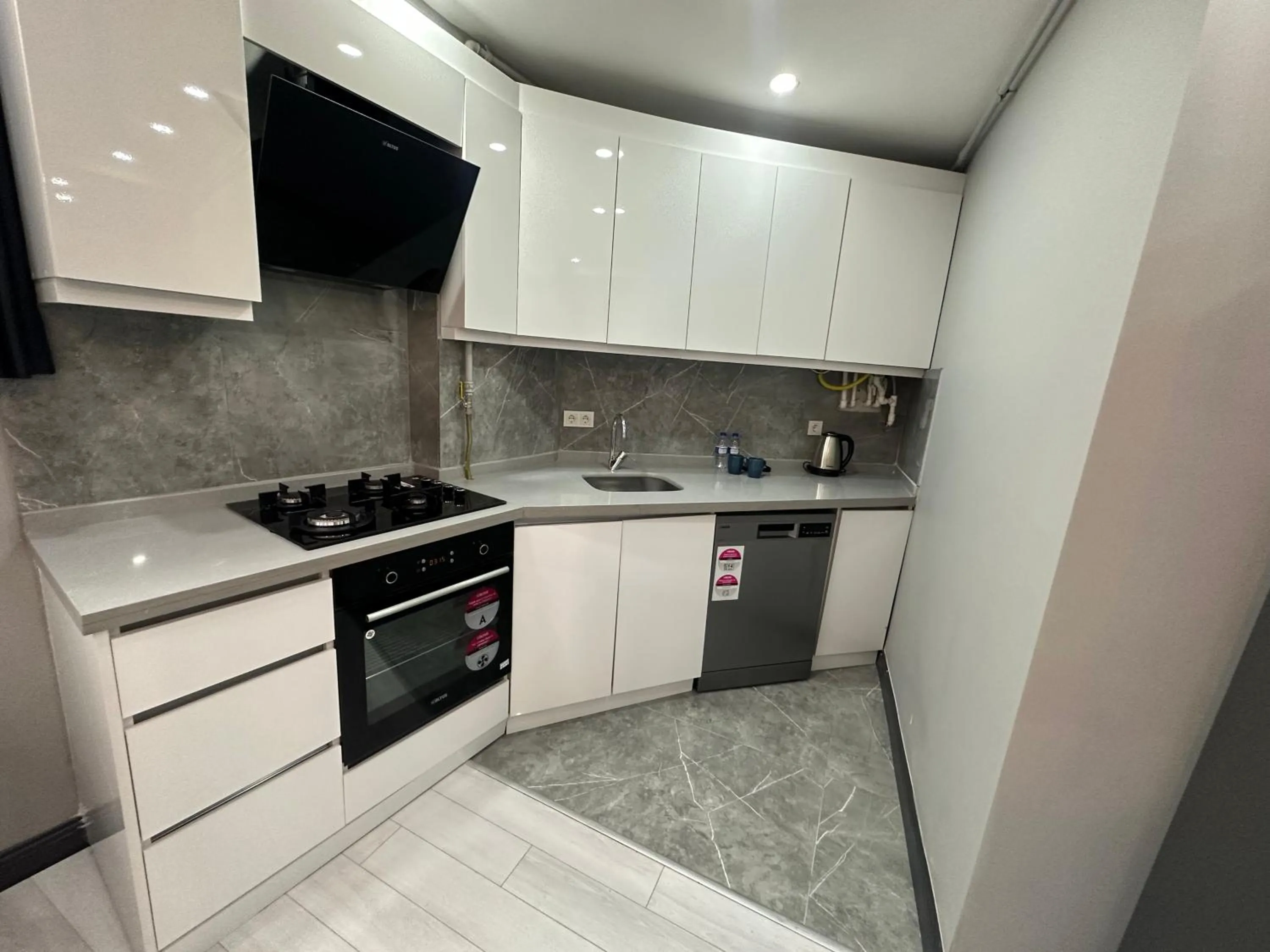 Kitchen or kitchenette in Rose Plus Residence