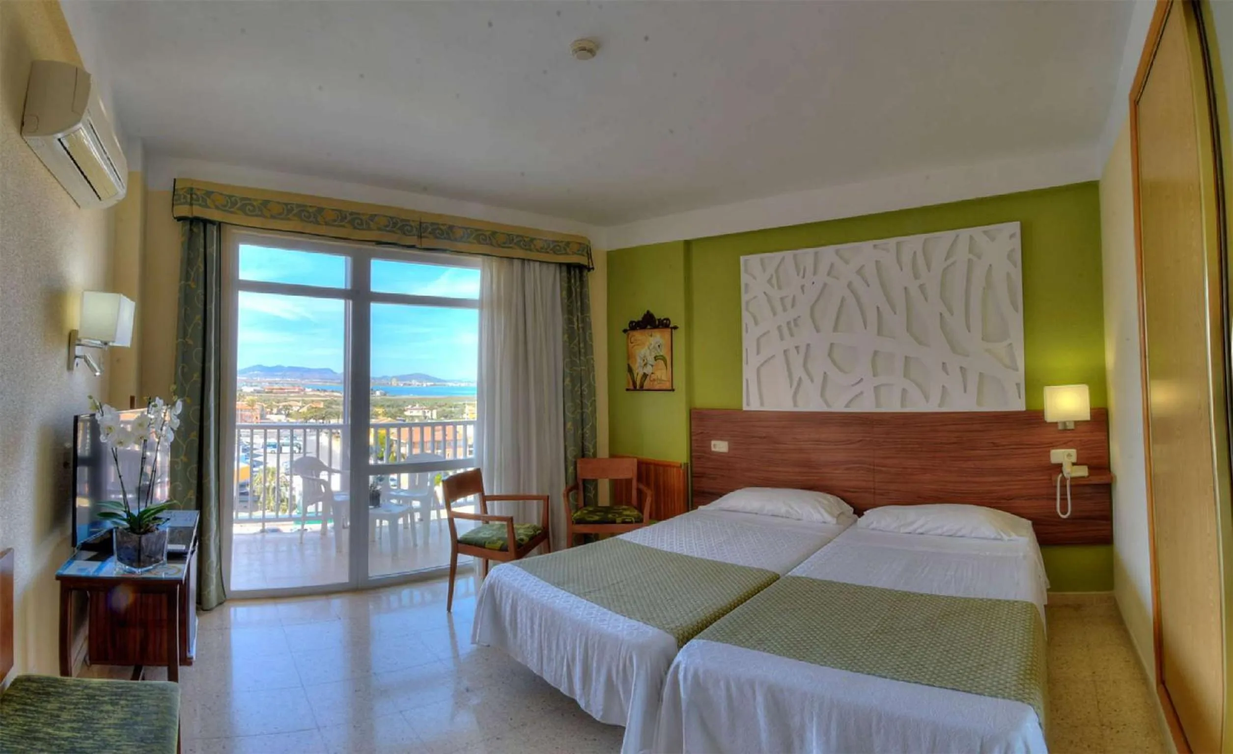 Bedroom, Bed in Hotel & Spa Entremares