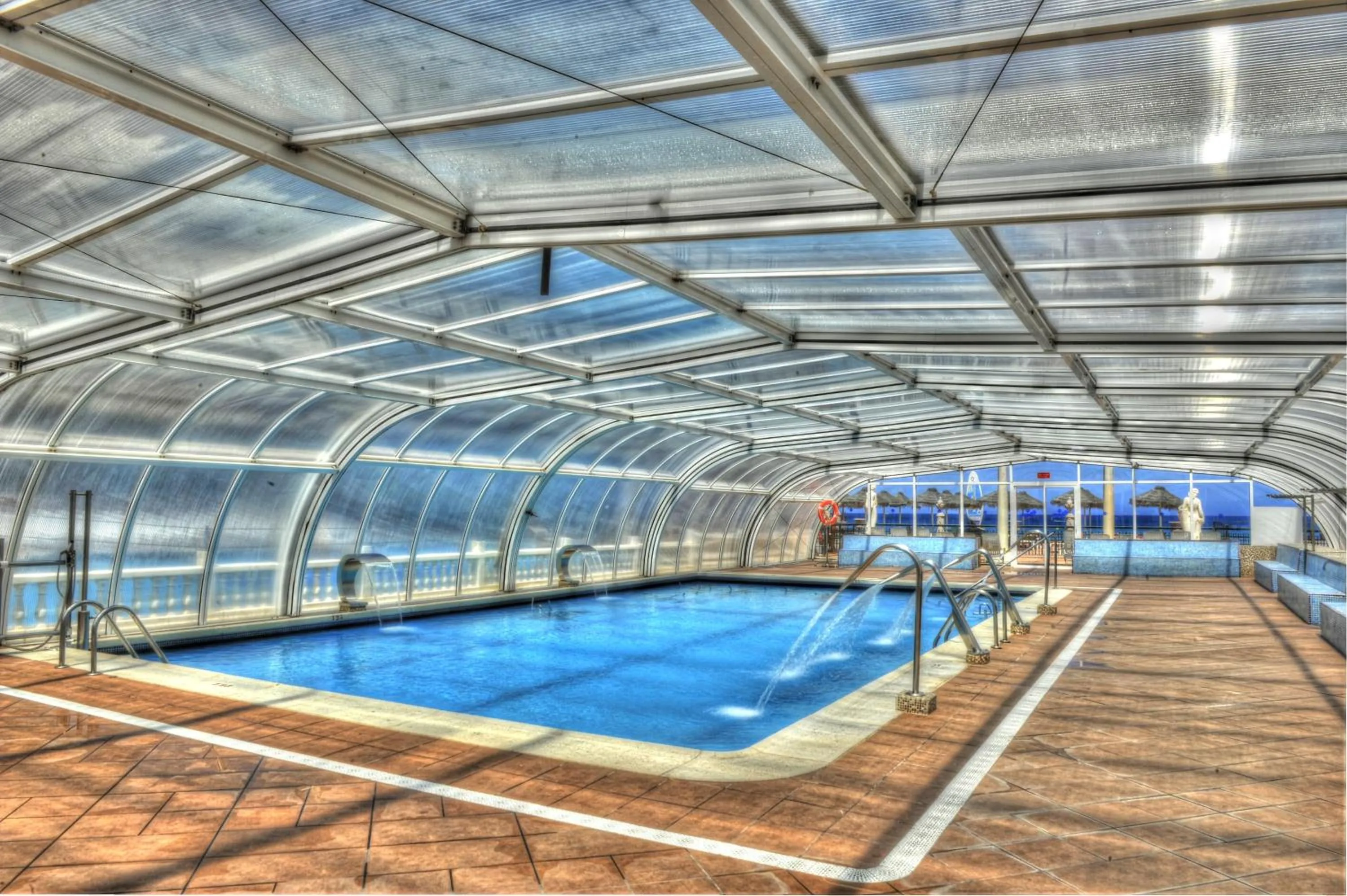 Swimming pool in Hotel & Spa Entremares