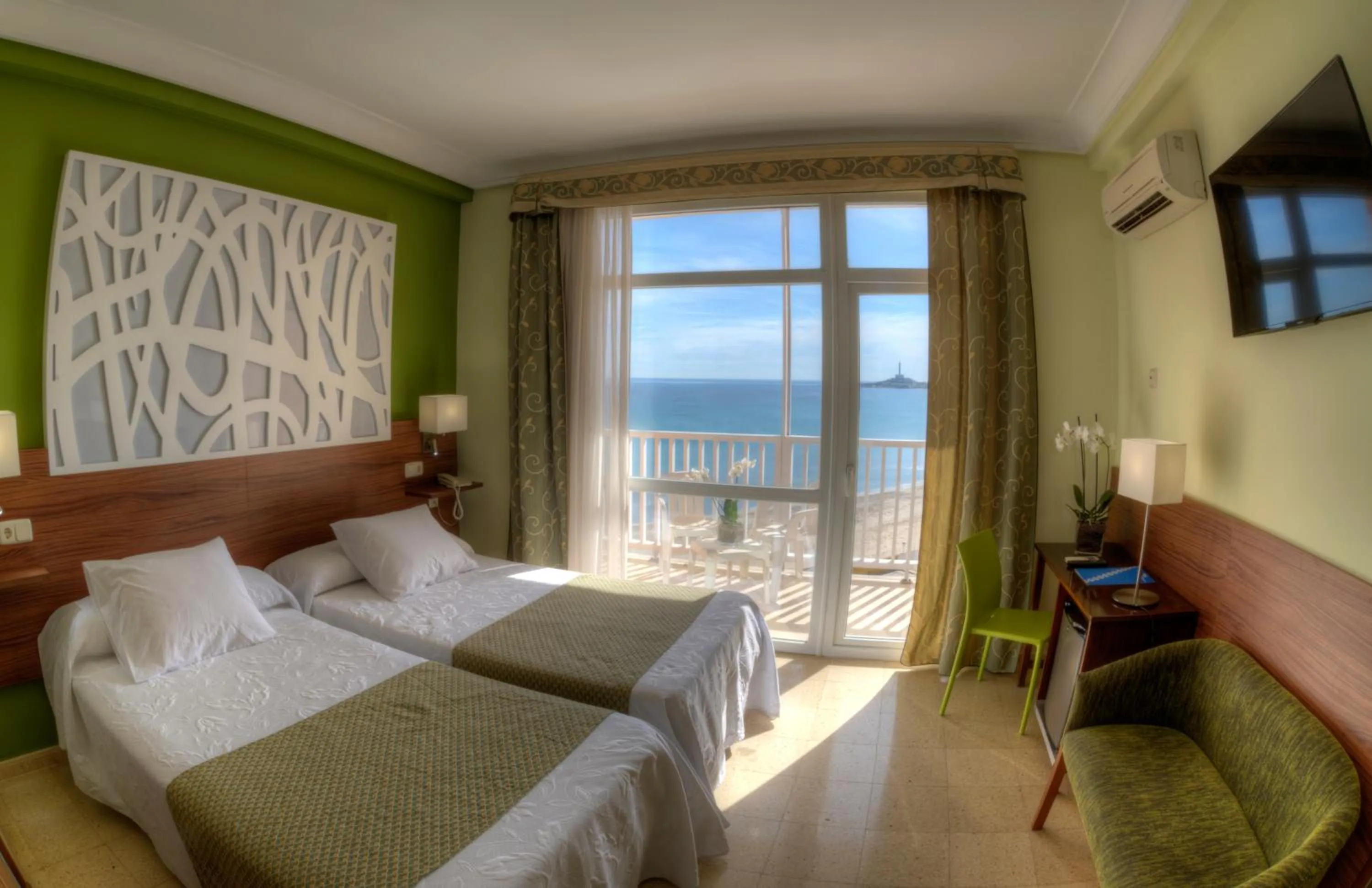 Bedroom, Bed in Hotel & Spa Entremares