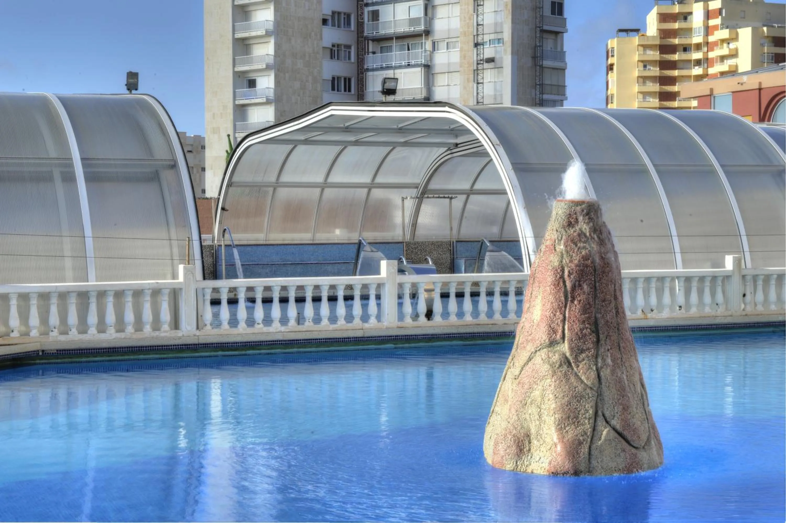 Swimming pool in Hotel & Spa Entremares