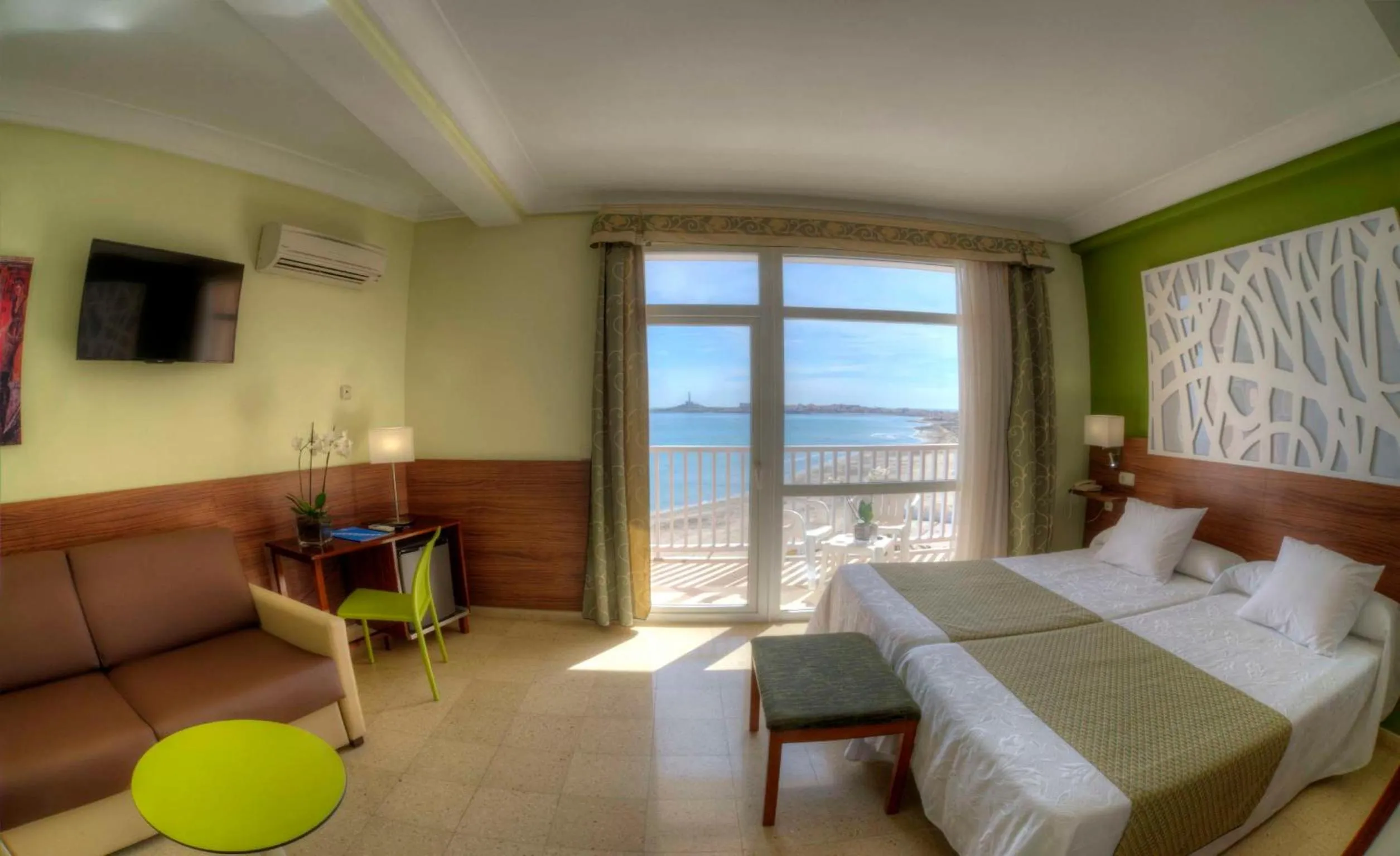 Bathroom, Bed in Hotel & Spa Entremares