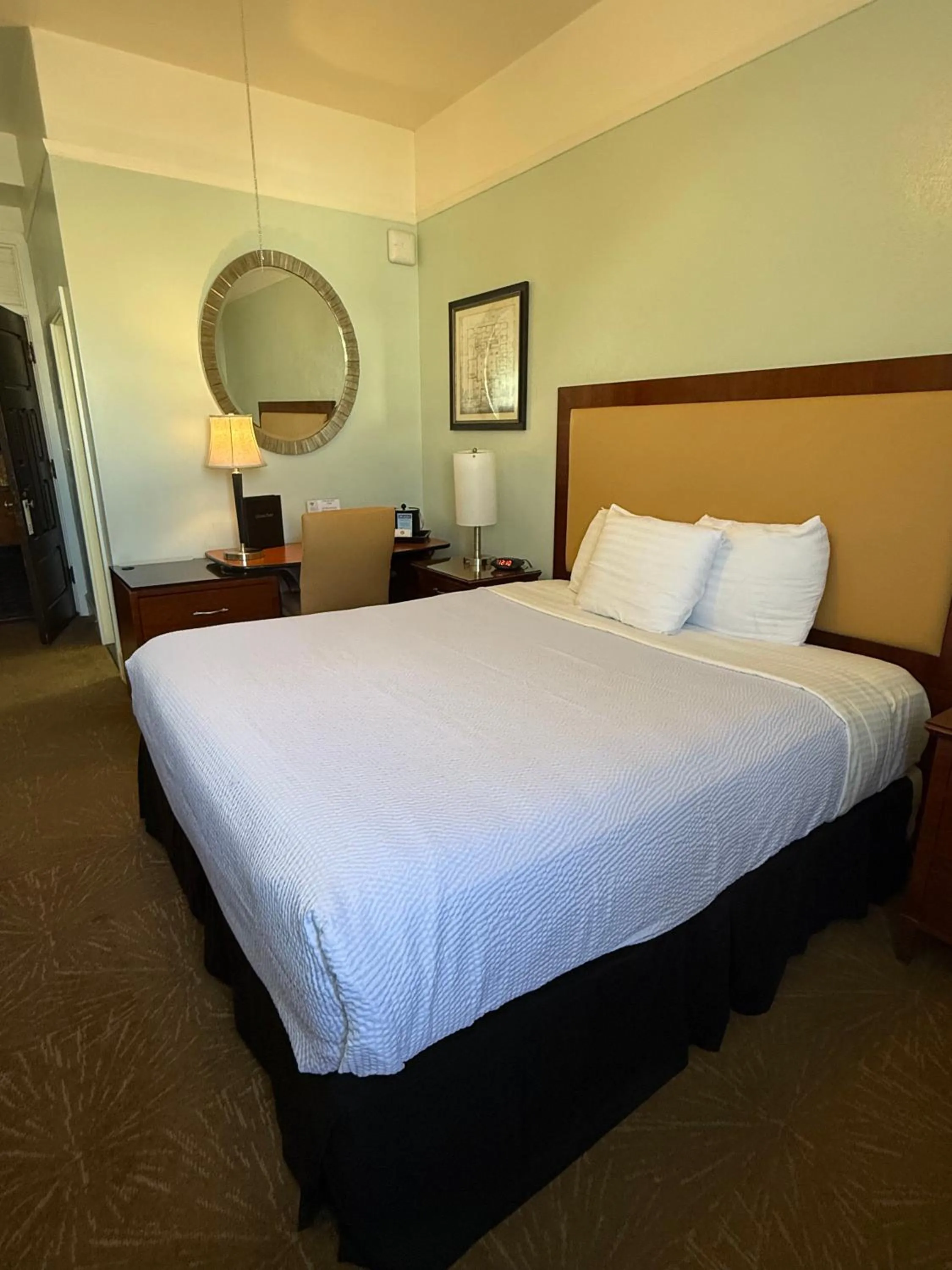 Bedroom, Bed in The Gadsden Hotel