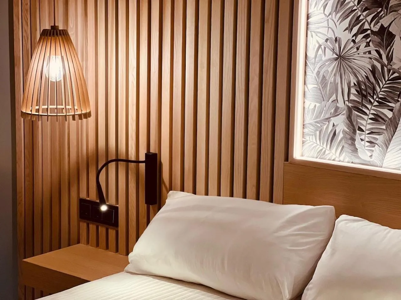 Bedroom, Bed in Hotel Noy