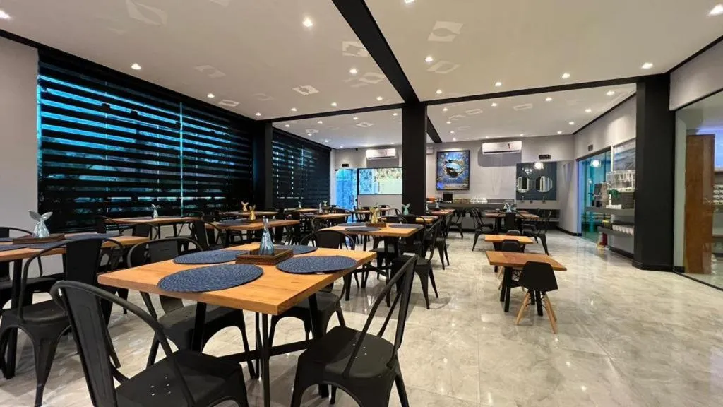 Restaurant/places to eat in Hotel La Serena