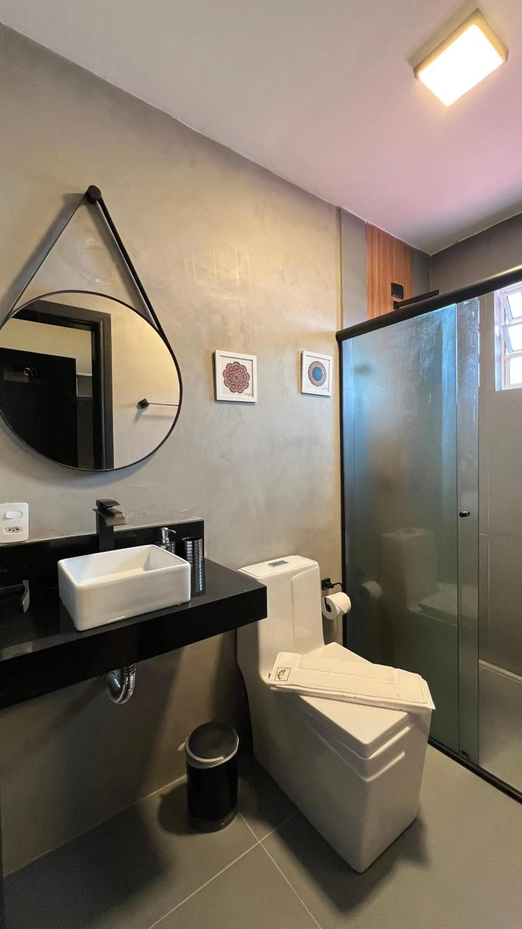 Shower in Hotel La Serena