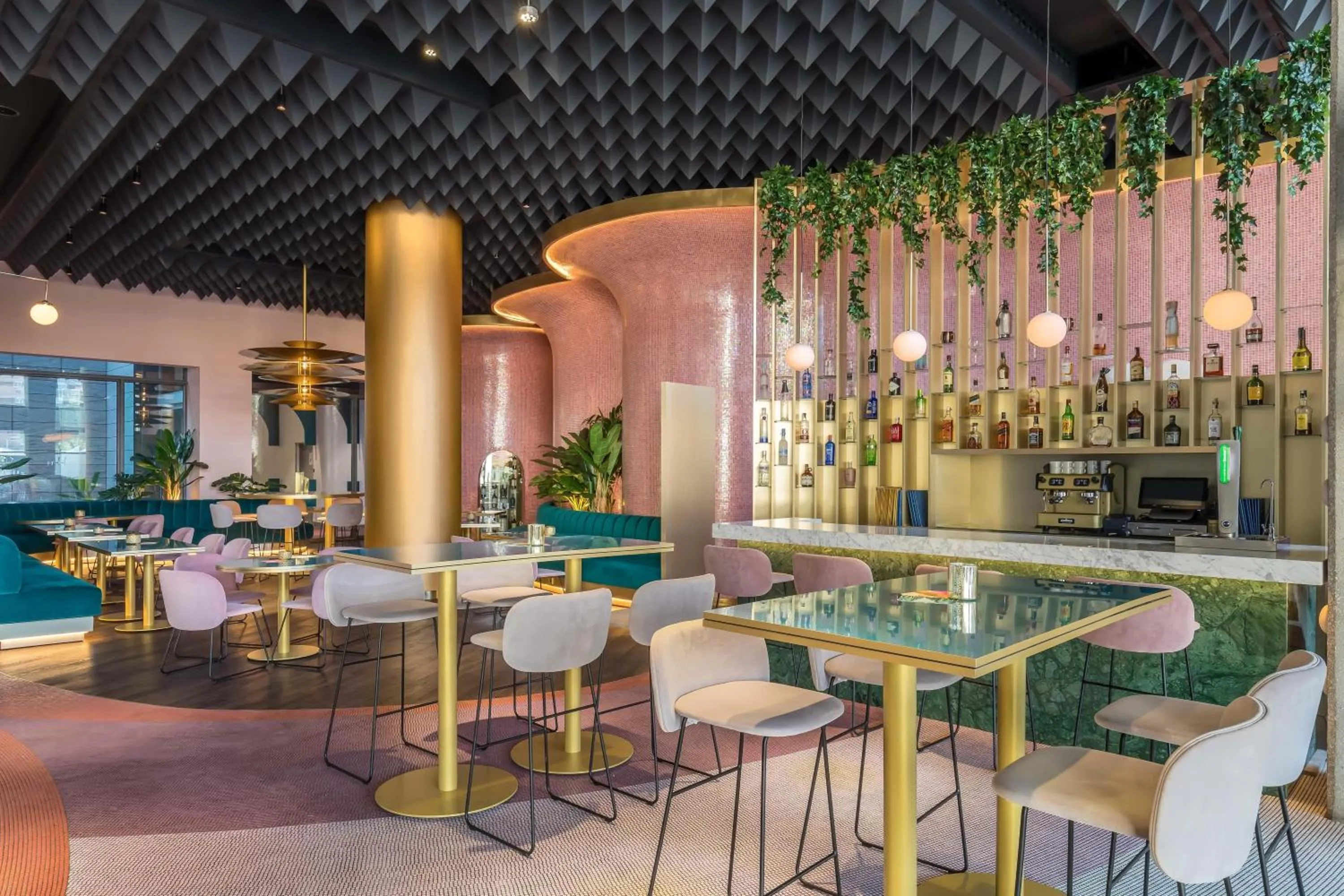 Restaurant/places to eat in Barceló Malaga