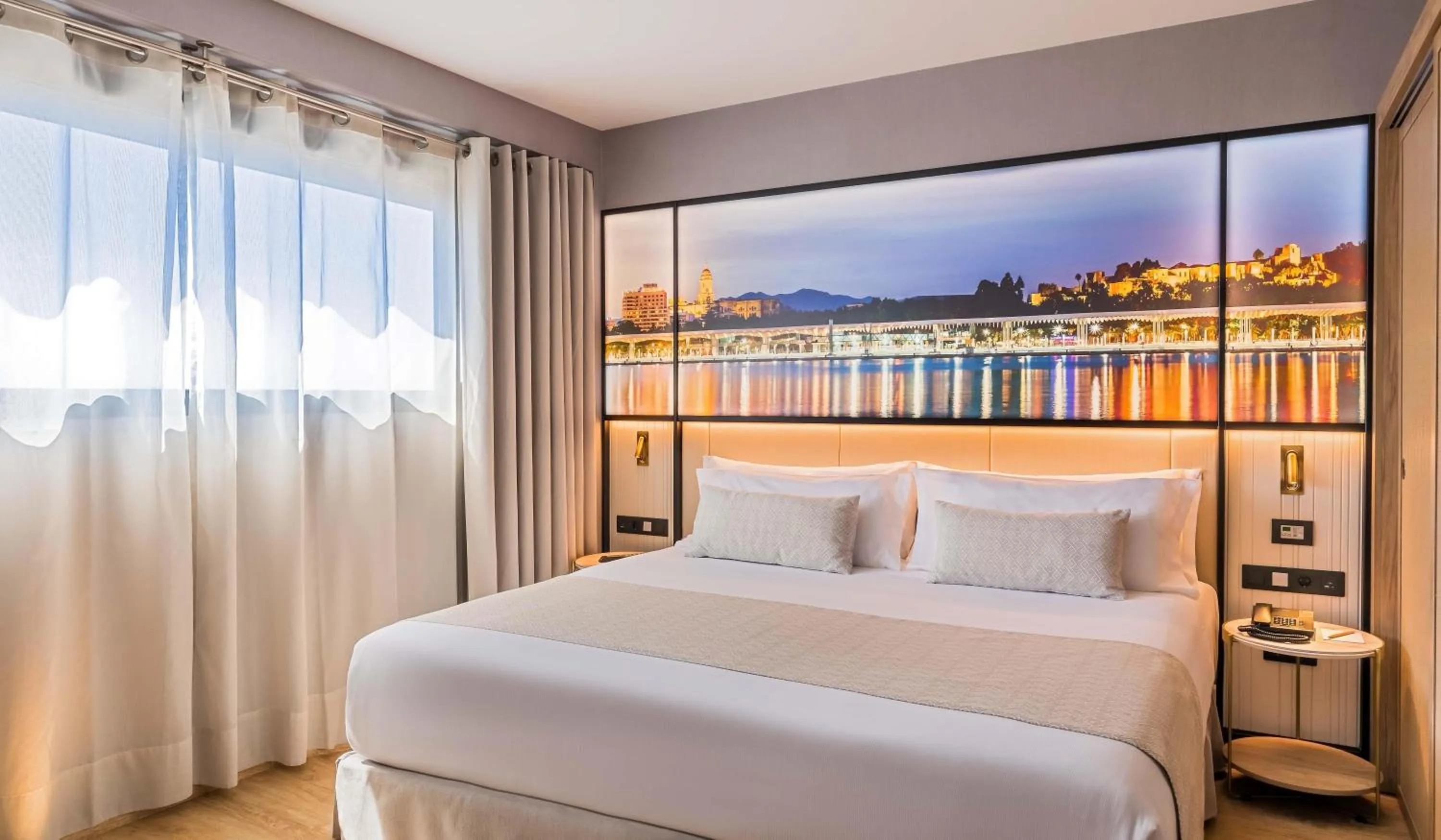 Photo of the whole room, Bed in Barceló Malaga