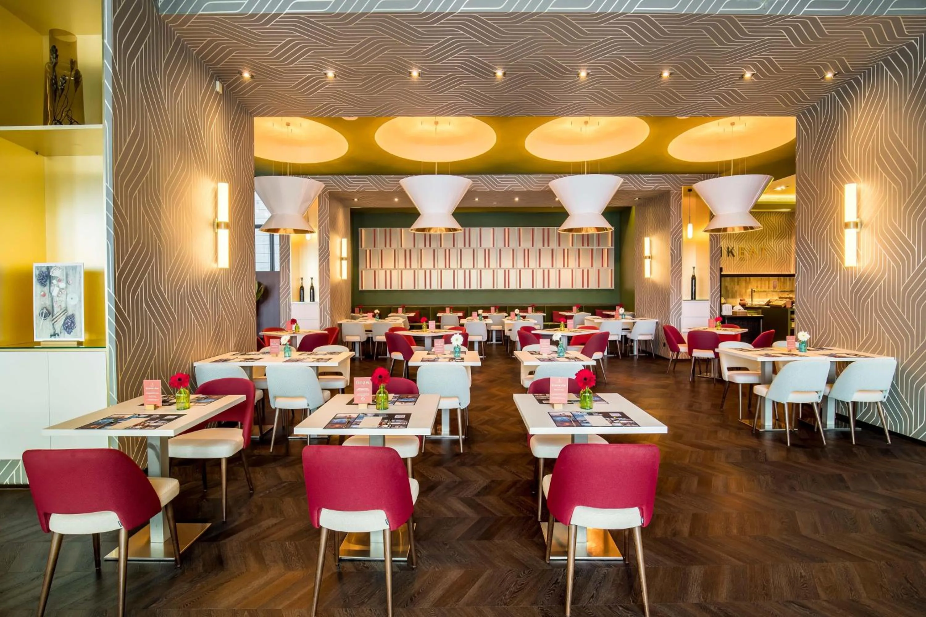 Restaurant/places to eat in Barceló Malaga